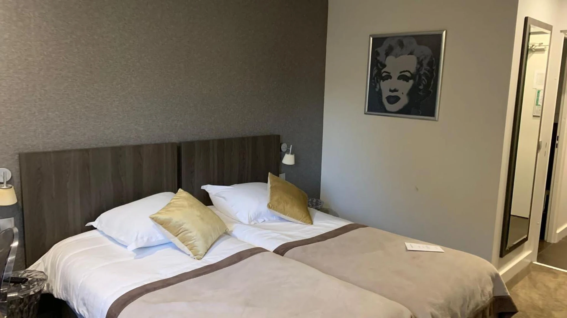 Magnifique chambre pour un séminaire d'entreprise à Best Western Hotel Acadie Paris Nord Villepinte - Tremblay-en-France