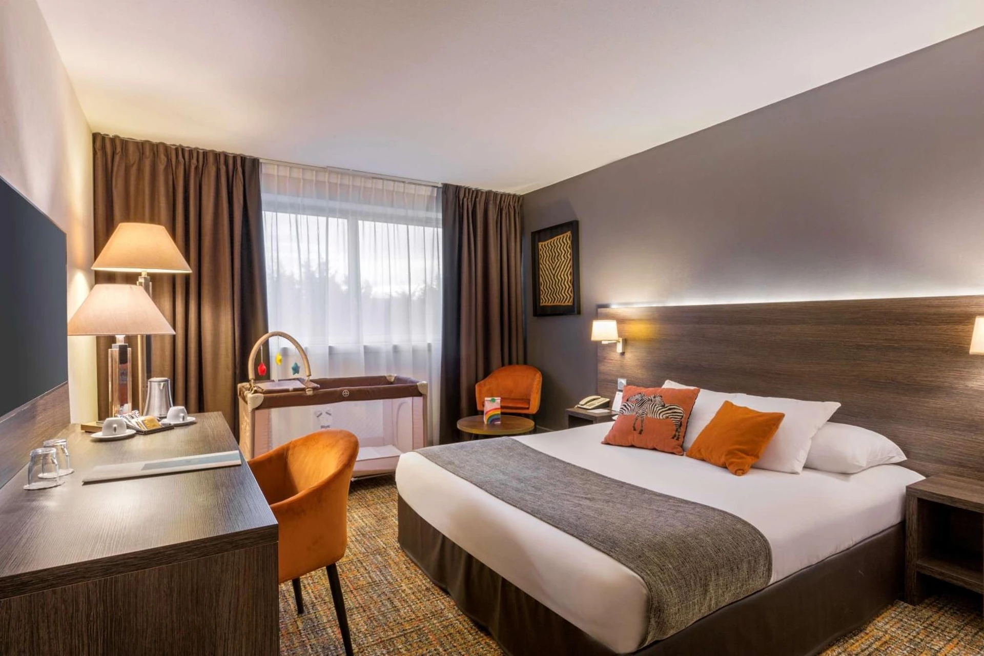 Magnifique chambre pour un séminaire d'entreprise à Best Western Plus Hotel Admiral - La Tour-de-Salvagny