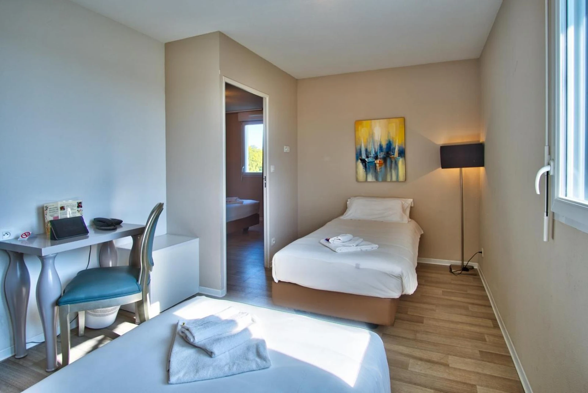 Chambre disponible pour un séminaire d'entreprise à Adonis Hotel Bayonne - Lahonce