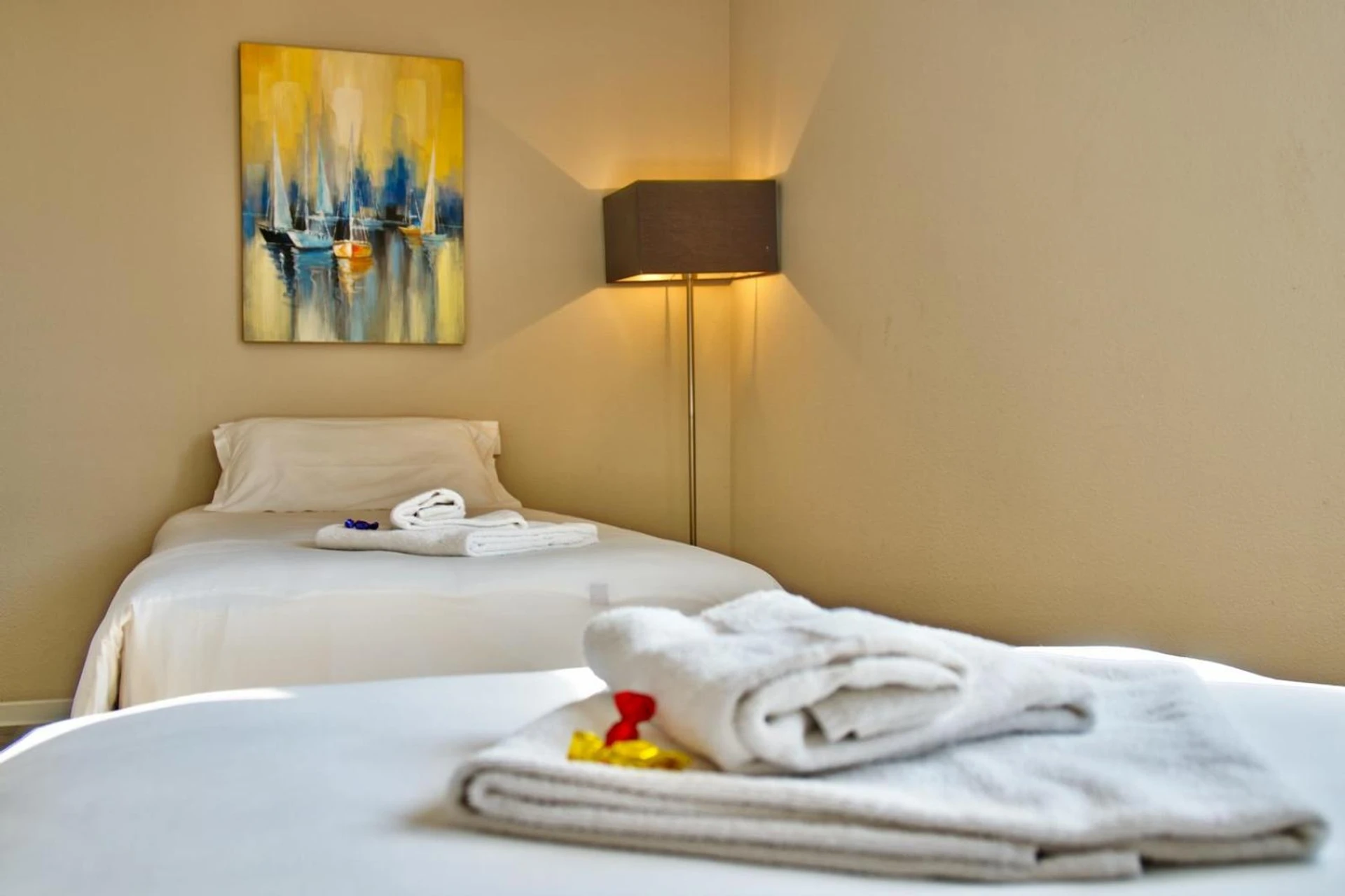 Chambre disponible pour un séminaire d'entreprise à Adonis Hotel Bayonne - Lahonce