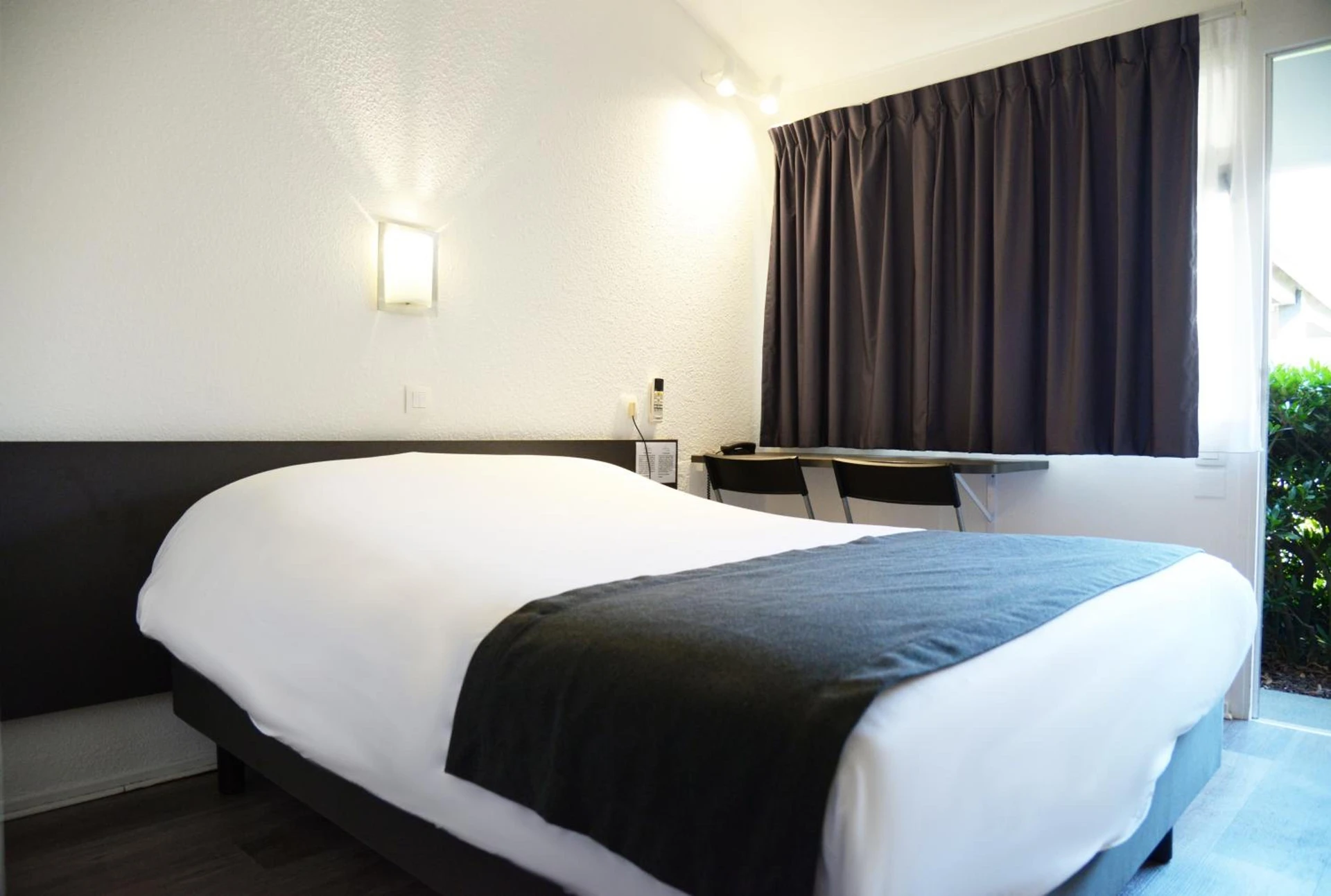 Chambre à Aerel Hotel Aéroport Blagnac - Organiser un séminaire d'entreprise à Saint-Genès-Champanelle