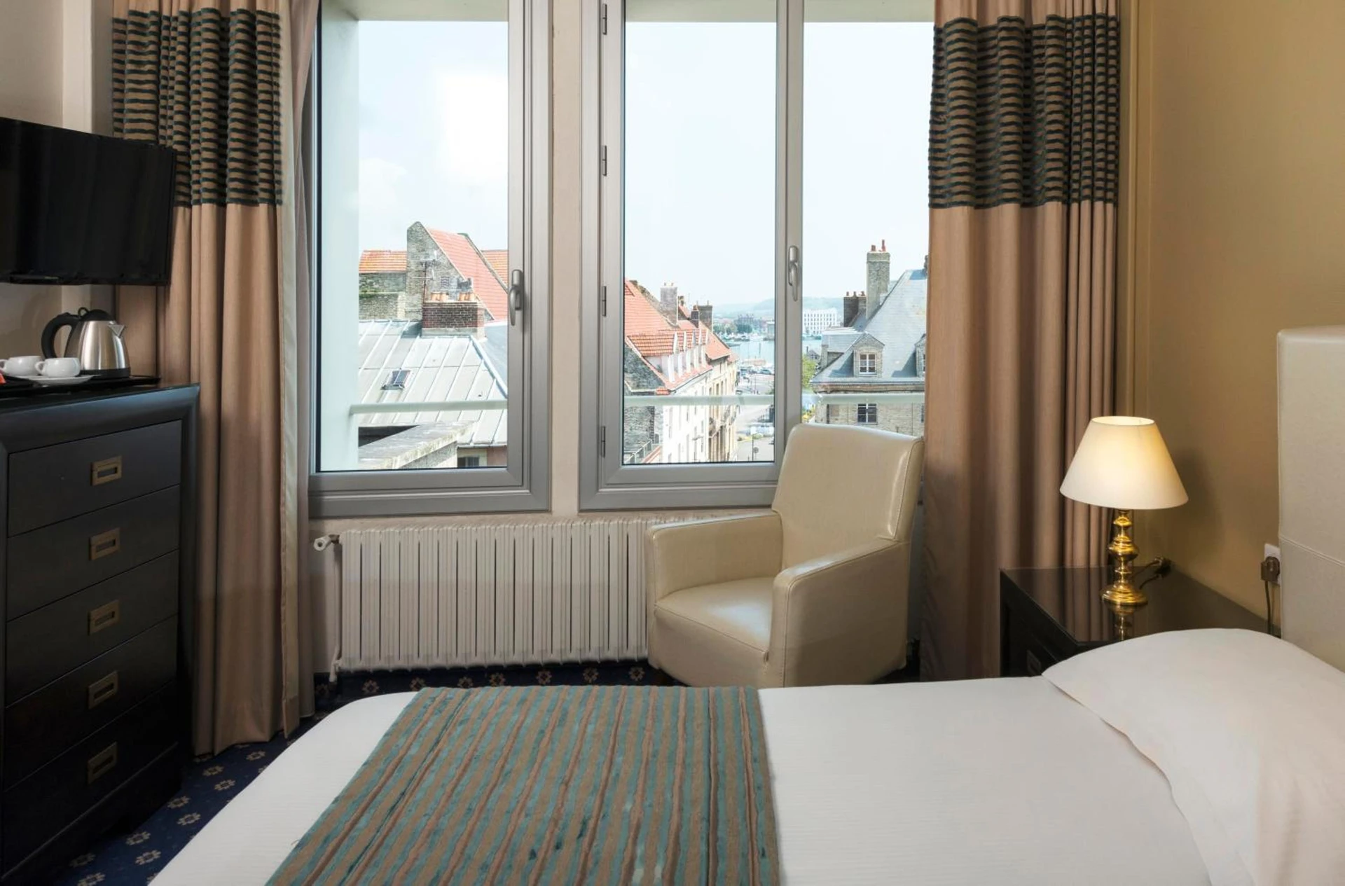 Magnifique chambre pour un séminaire d'entreprise à Hotel Aguado - Dieppe