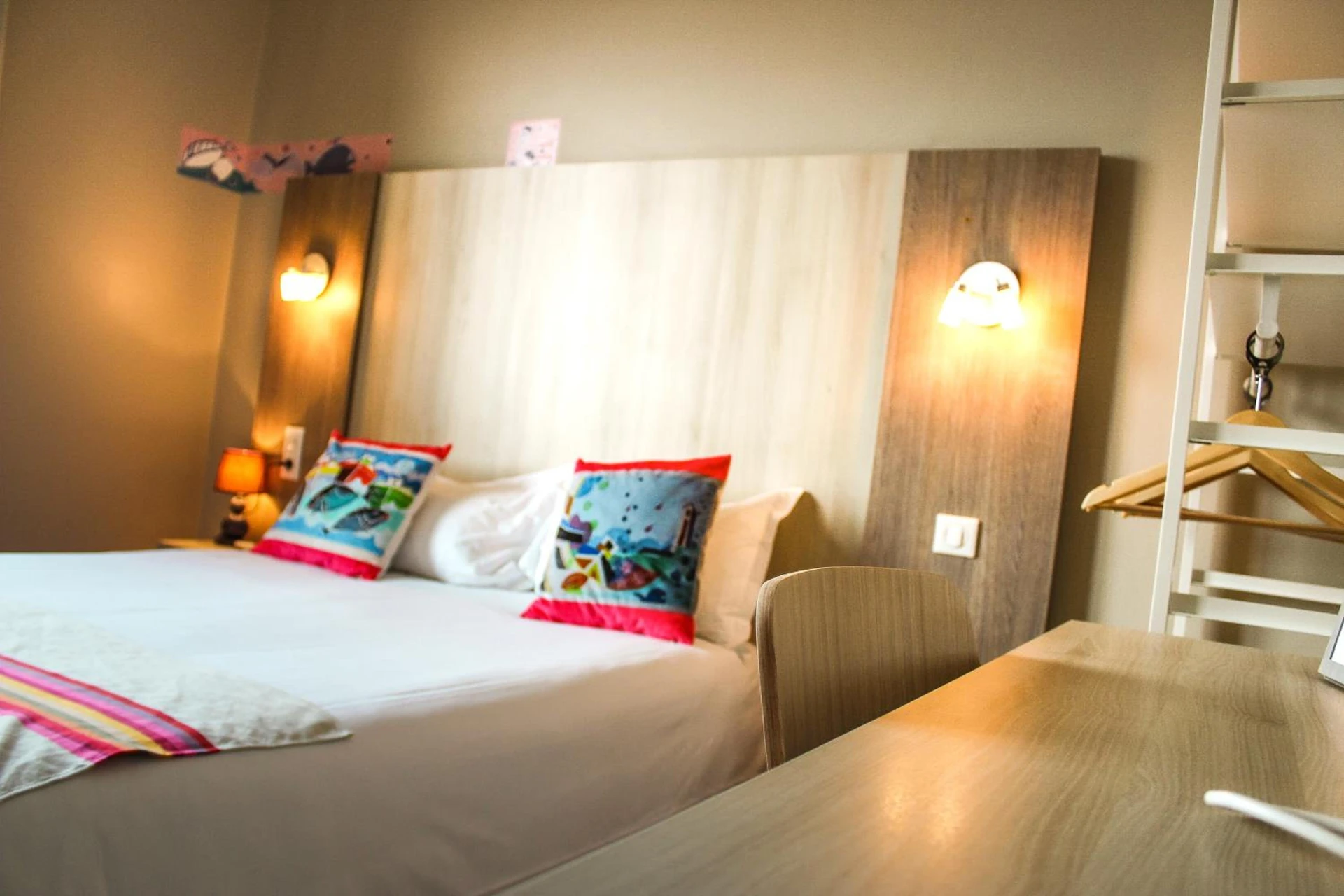 Magnifique chambre pour un séminaire d'entreprise à Hotel Agur Deneri - Ciboure