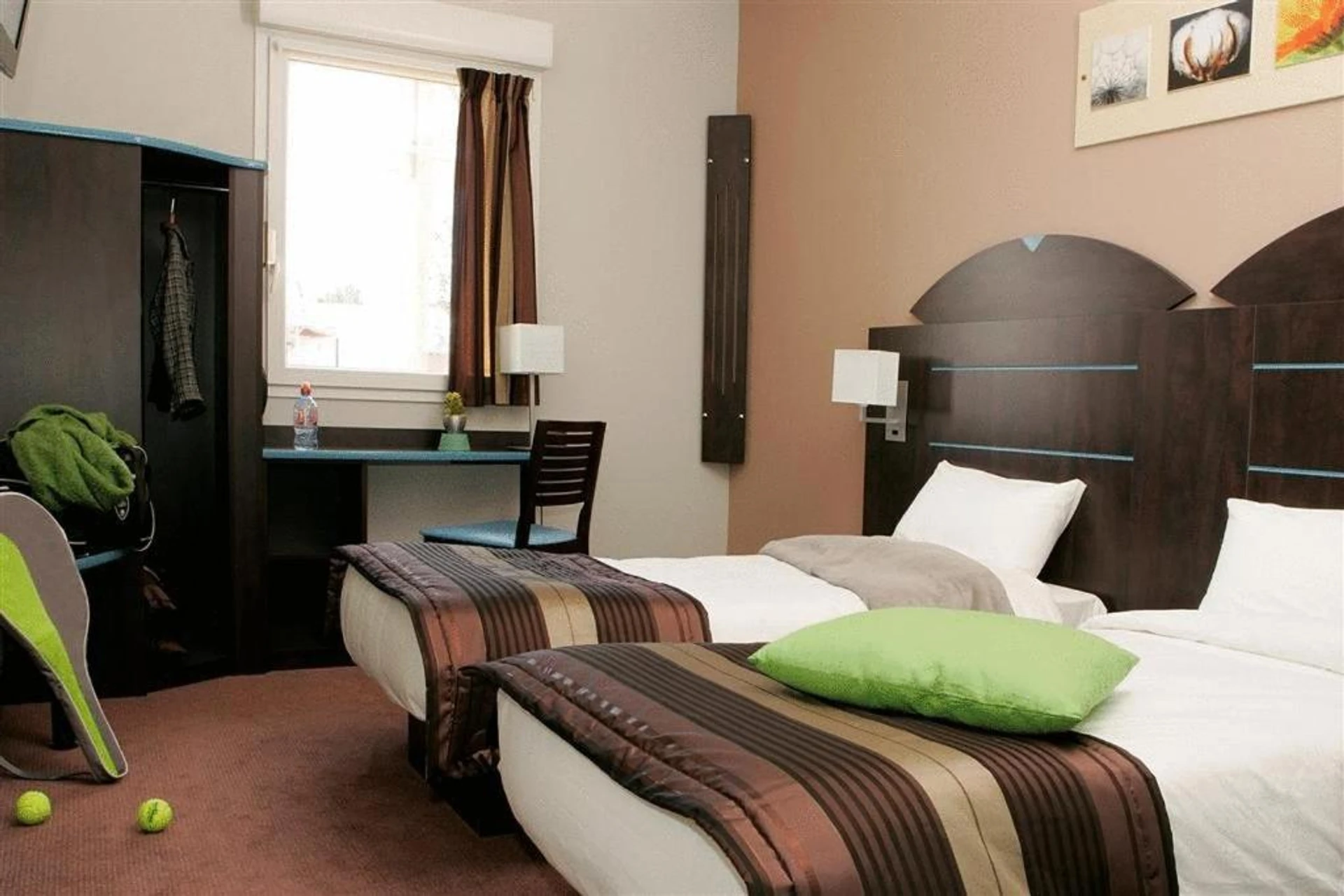 Chambre disponible pour un séminaire d'entreprise à Hôtel Akena City Caudry - Caudry