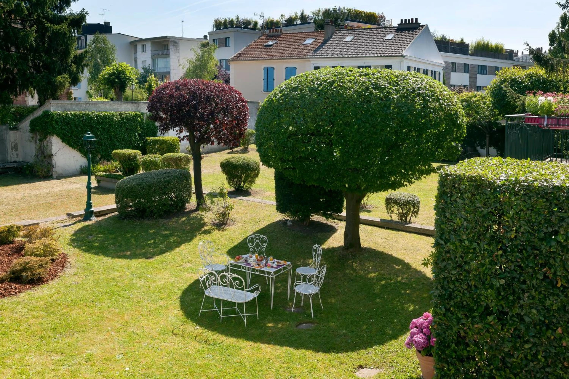 Chambre à Hotel Albert 1er - Organiser un séminaire d'entreprise à Rueil-Malmaison