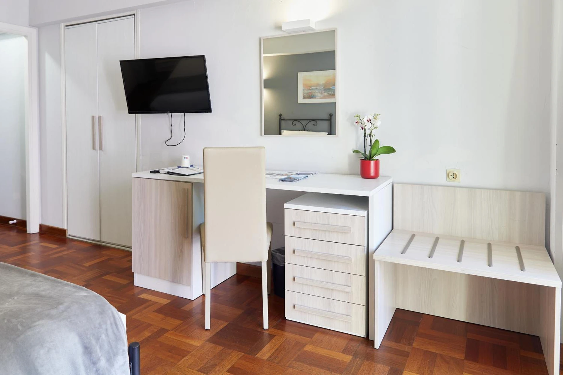 Chambre disponible pour un séminaire d'entreprise à Hôtel Alexandra - Roquebrune-Cap-Martin