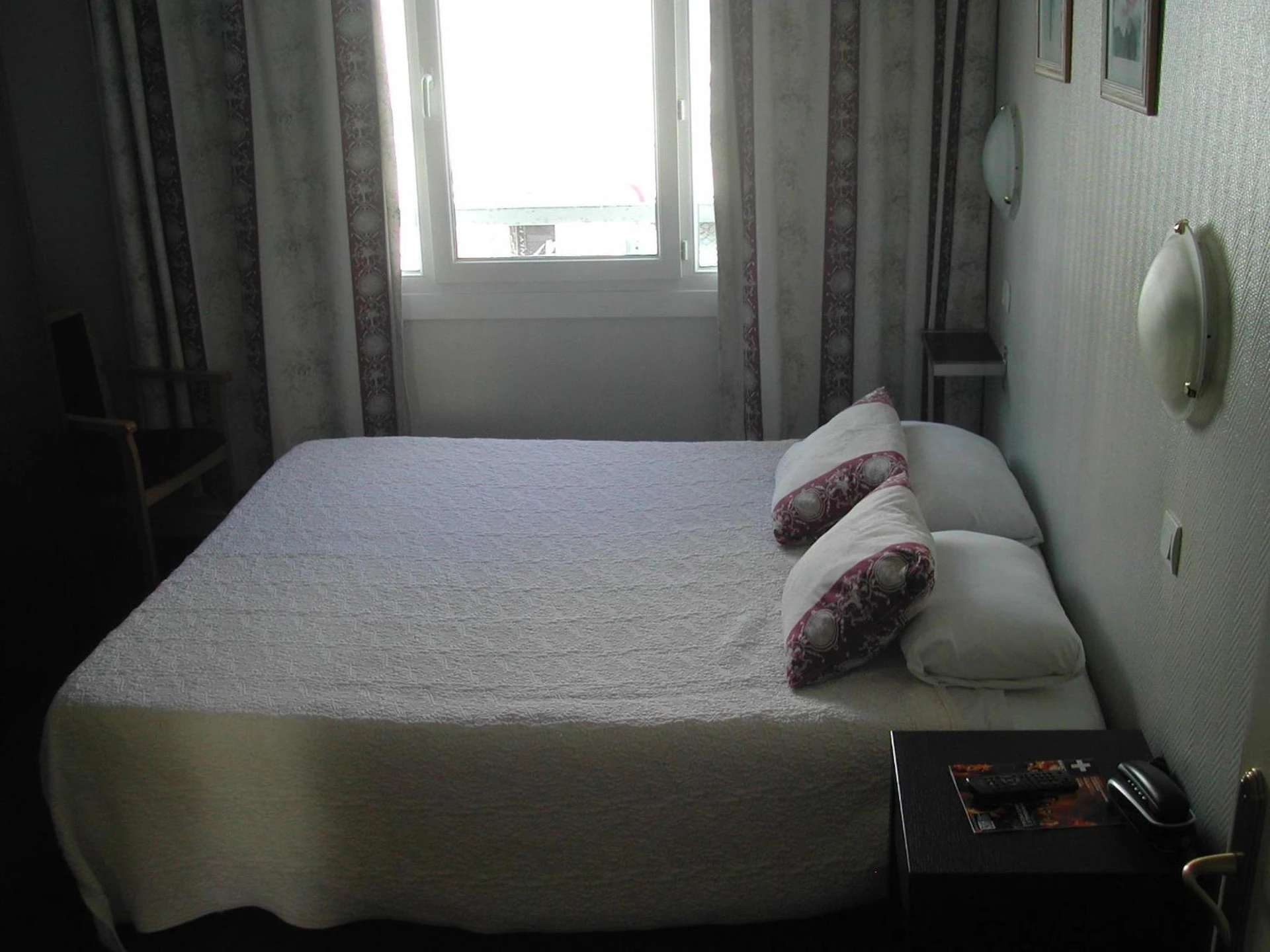 Chambre disponible pour un séminaire d'entreprise à Hôtel Alexandra Centre Ville - Boulogne-sur-Mer