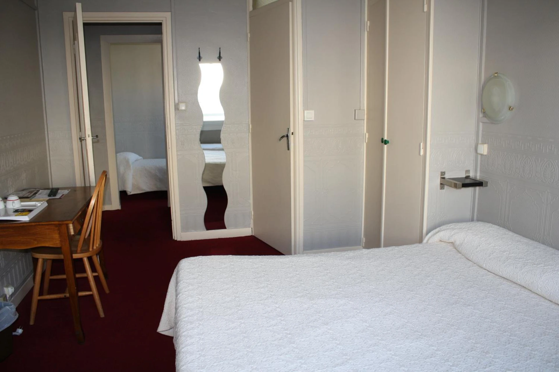 Magnifique chambre pour un séminaire d'entreprise à Hôtel Alexandra Centre Ville - Boulogne-sur-Mer