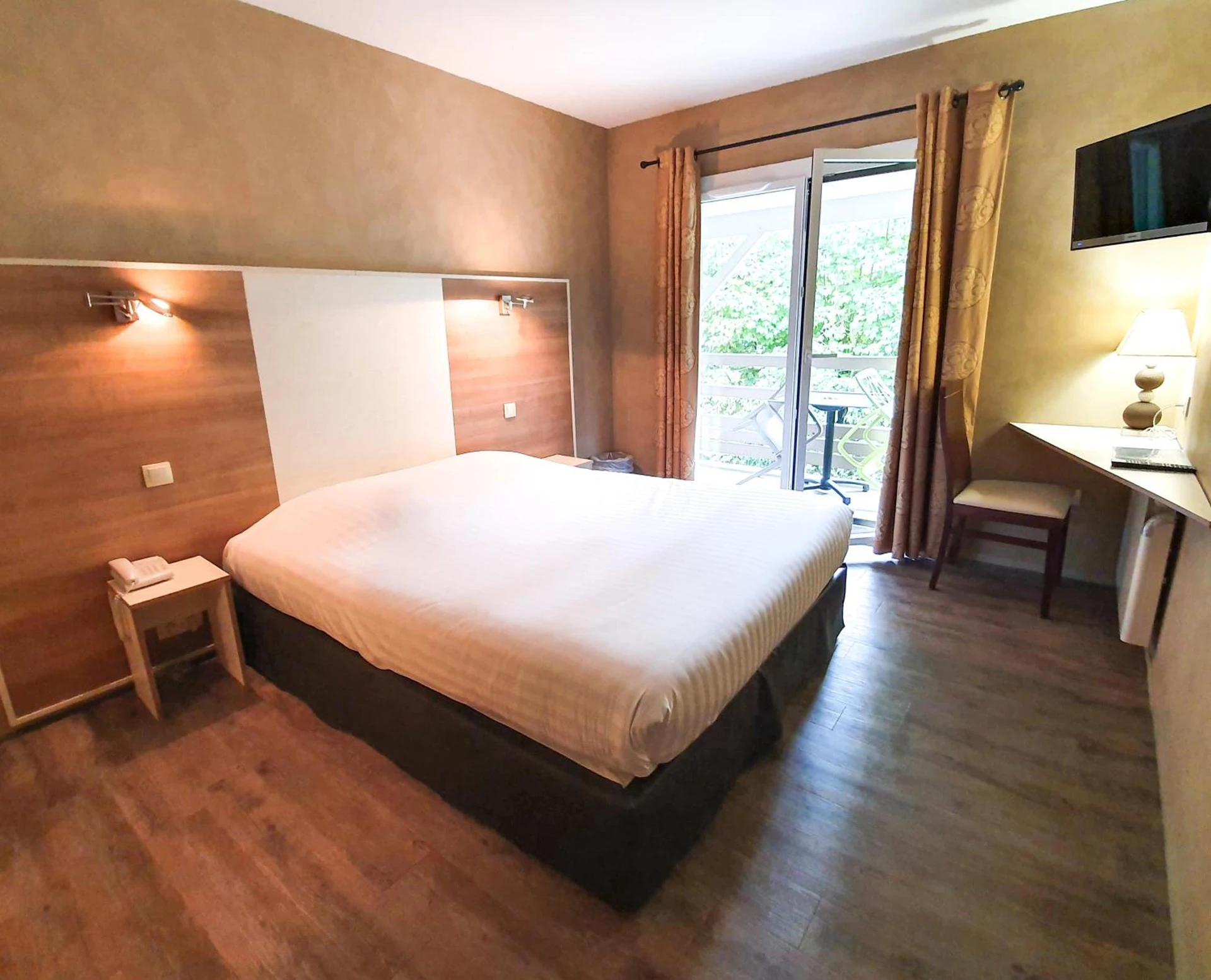 Chambre disponible pour un séminaire d'entreprise à Hotel Alicia Auray Le Bono - Le Bono