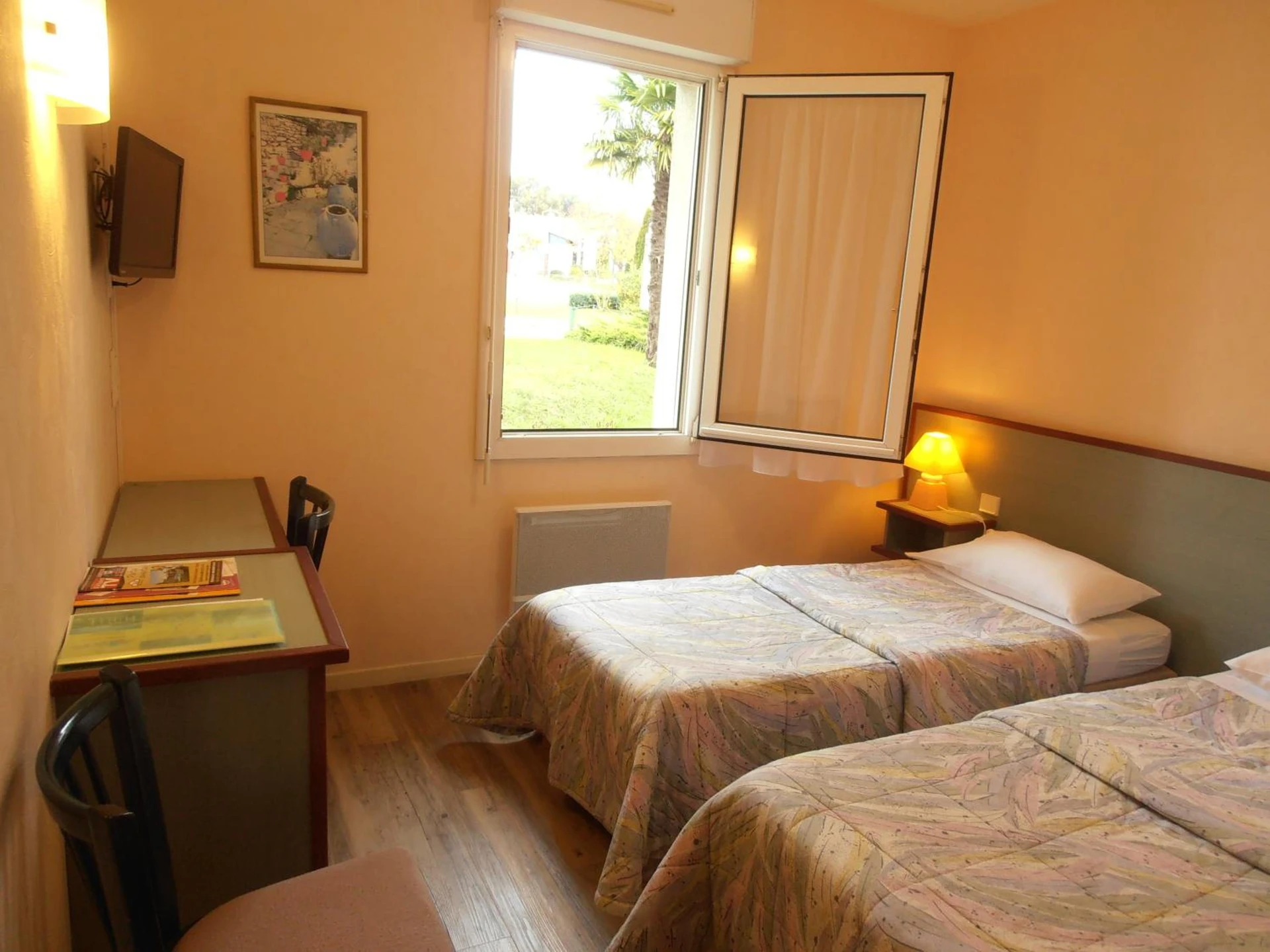 Magnifique chambre pour un séminaire d'entreprise à ALIOS Hôtel Restaurant - Bas-Mauco