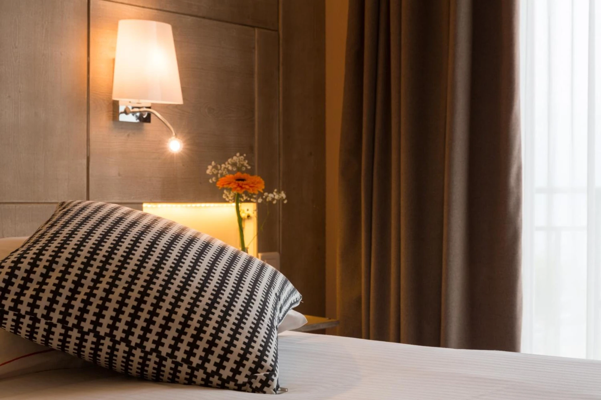 Chambre disponible pour un séminaire d'entreprise à The Originals Boutique, Hôtel Alizé, Évian-les-Bains - Évian-les-Bains