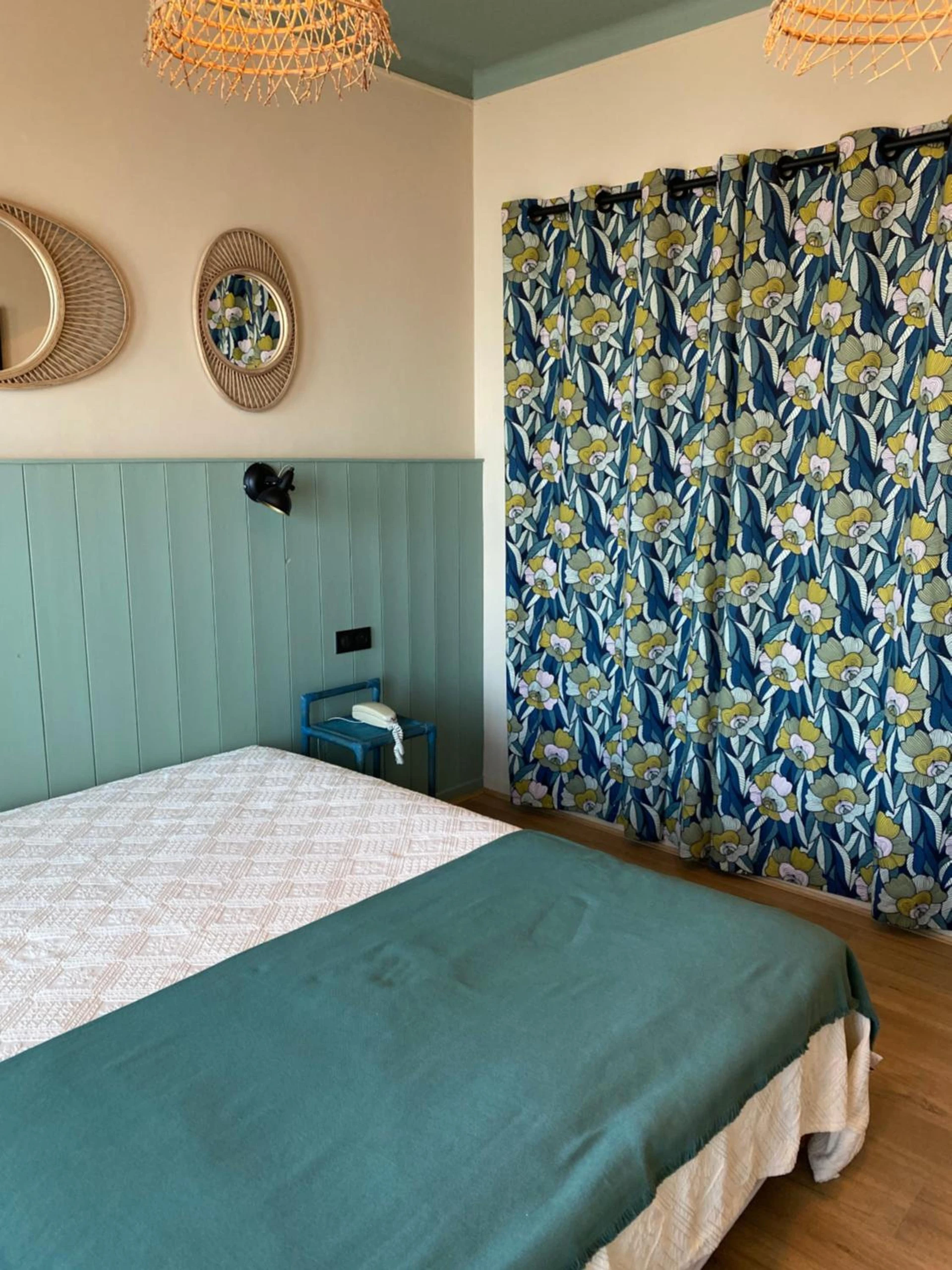 Chambre disponible pour un séminaire d'entreprise à Hôtel Les Alizés - Cavalaire-sur-Mer