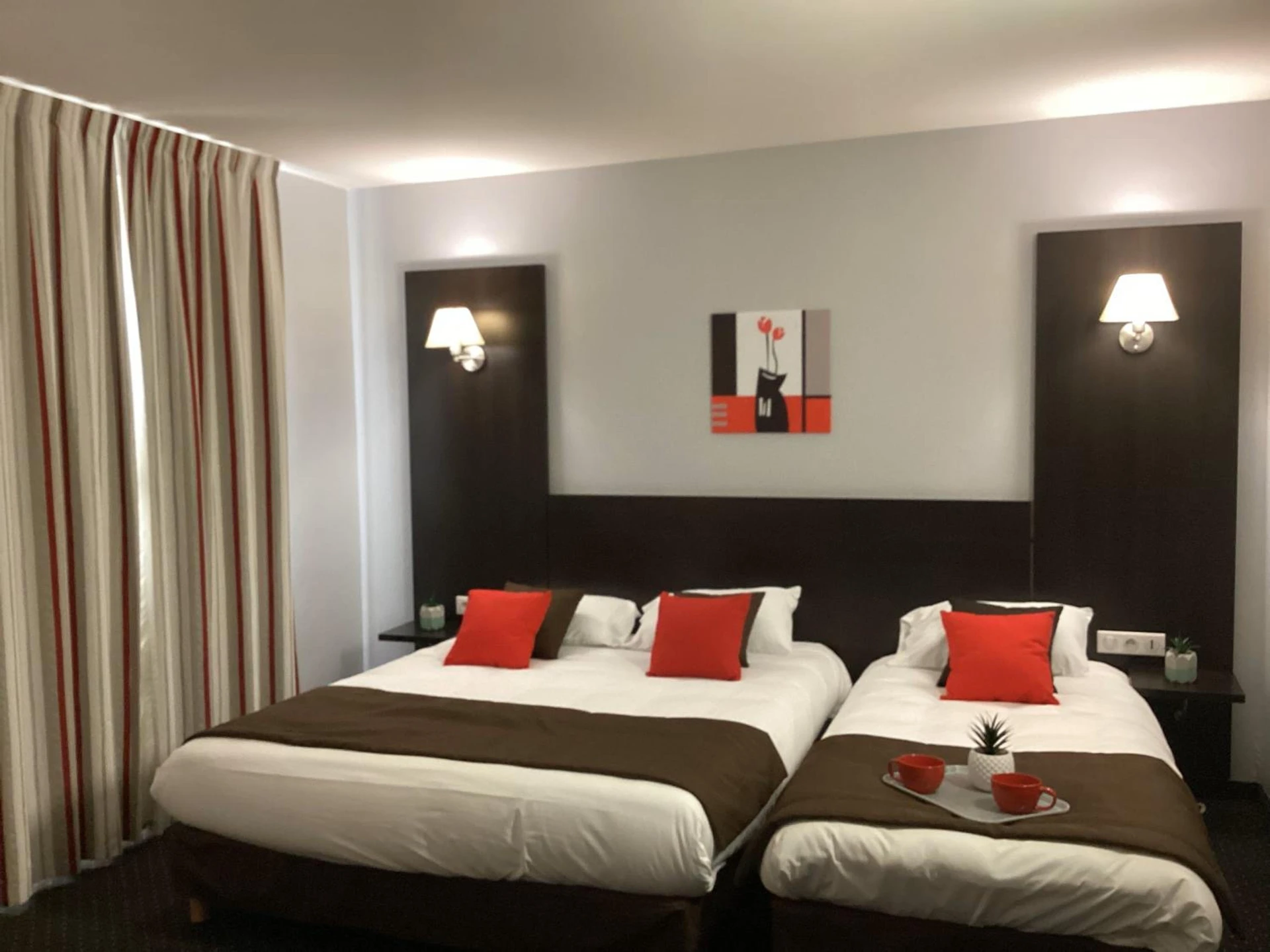 Magnifique chambre pour un séminaire d'entreprise à Hôtel Alliance - Lourdes