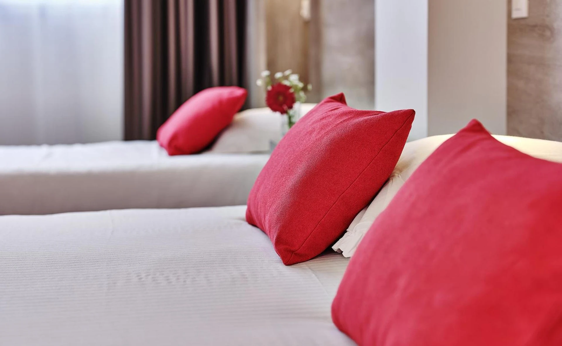 Chambre disponible pour un séminaire d'entreprise à Logis Hôtel Restaurant Aloe - Les Herbiers