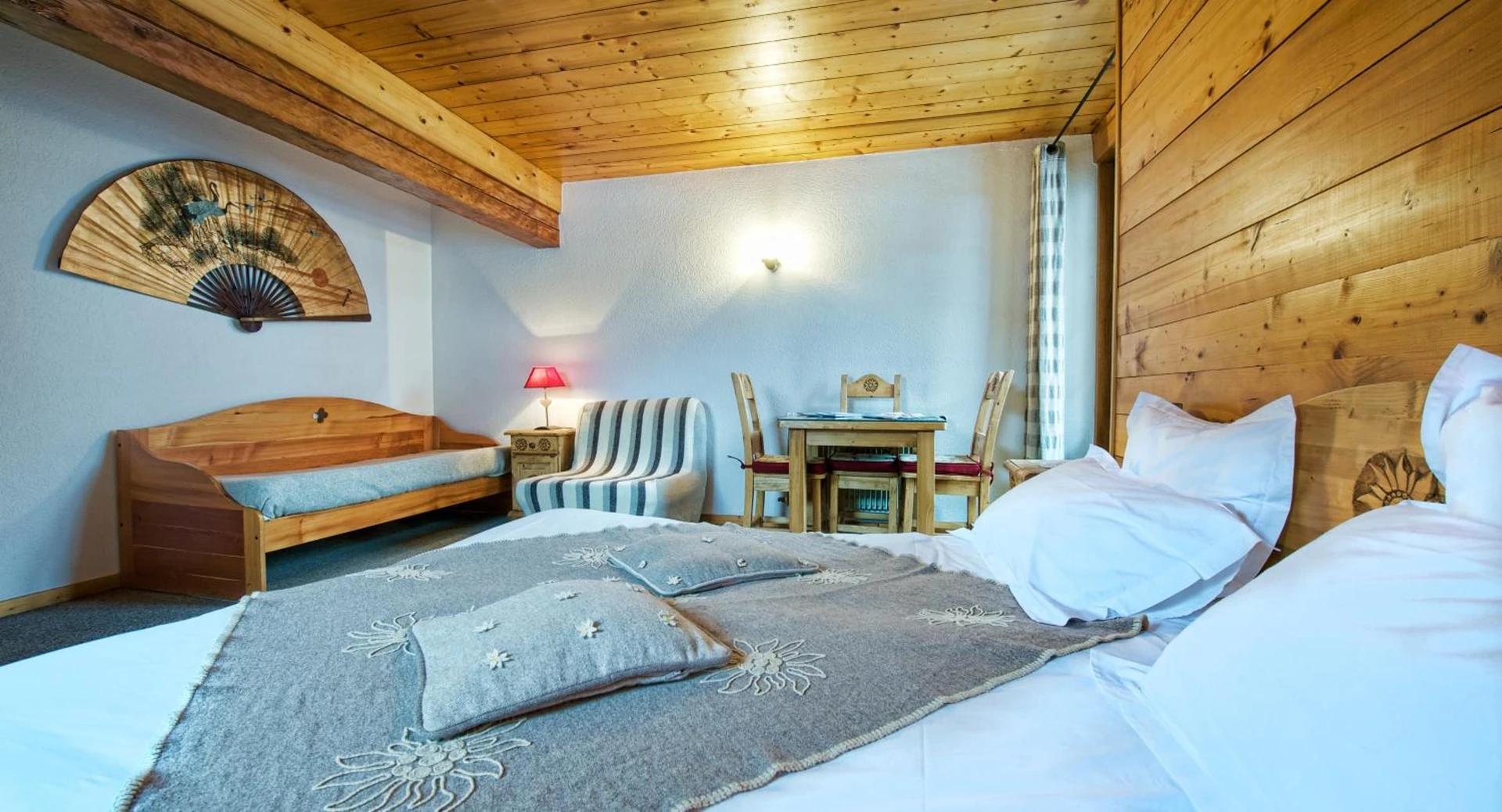 Magnifique chambre pour un séminaire d'entreprise à Alp'Hotel - La Clusaz