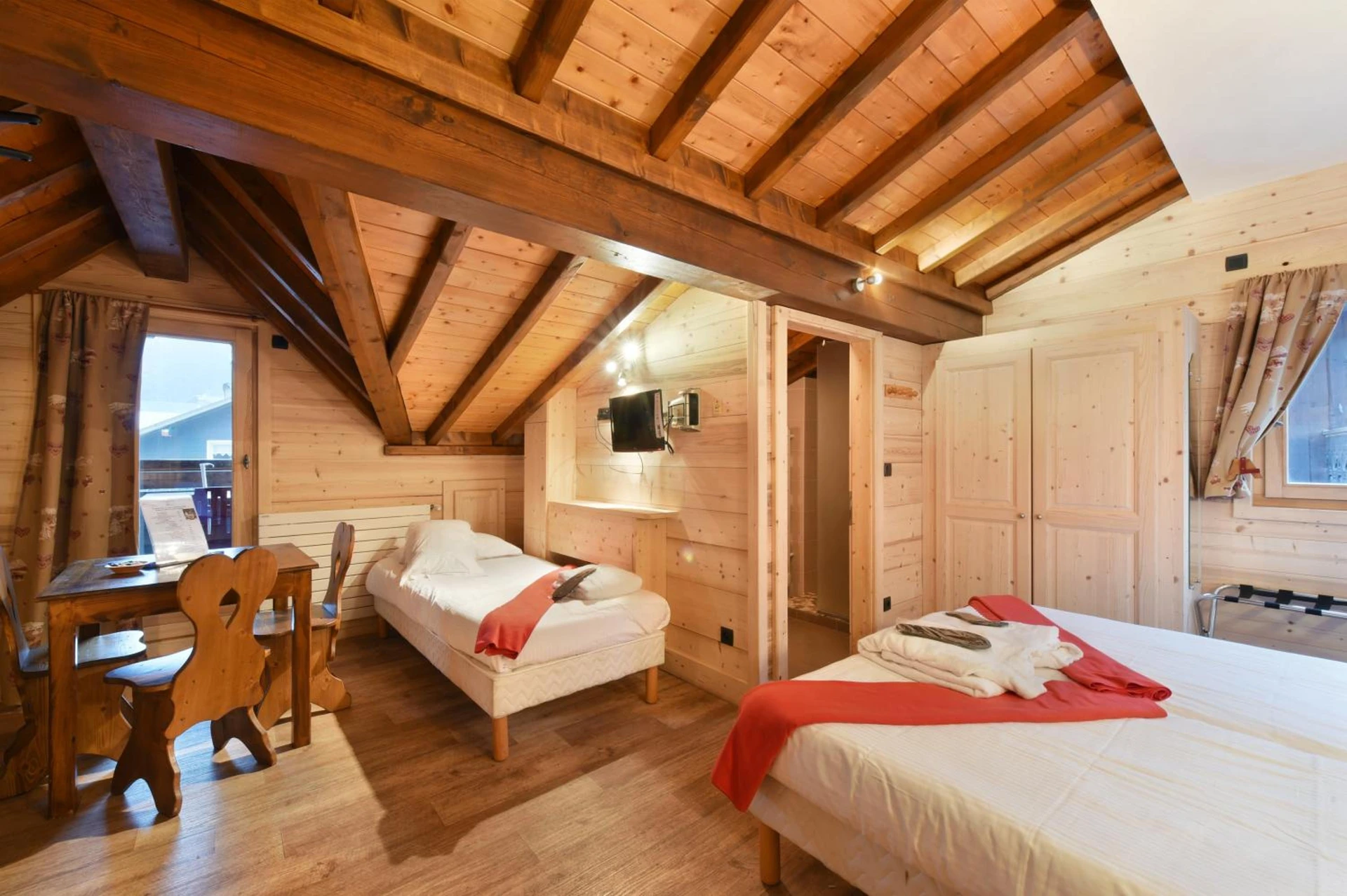Magnifique chambre pour un séminaire d'entreprise à Loc'Hotel Alpen Sports - Les Gets