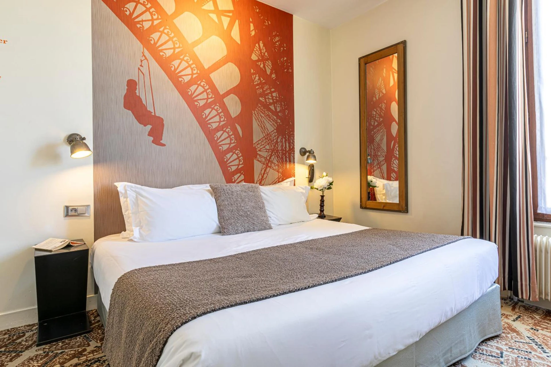 Chambre disponible pour un séminaire d'entreprise à Hotel Alpha Paris Eiffel by Patrick Hayat - Boulogne-Billancourt