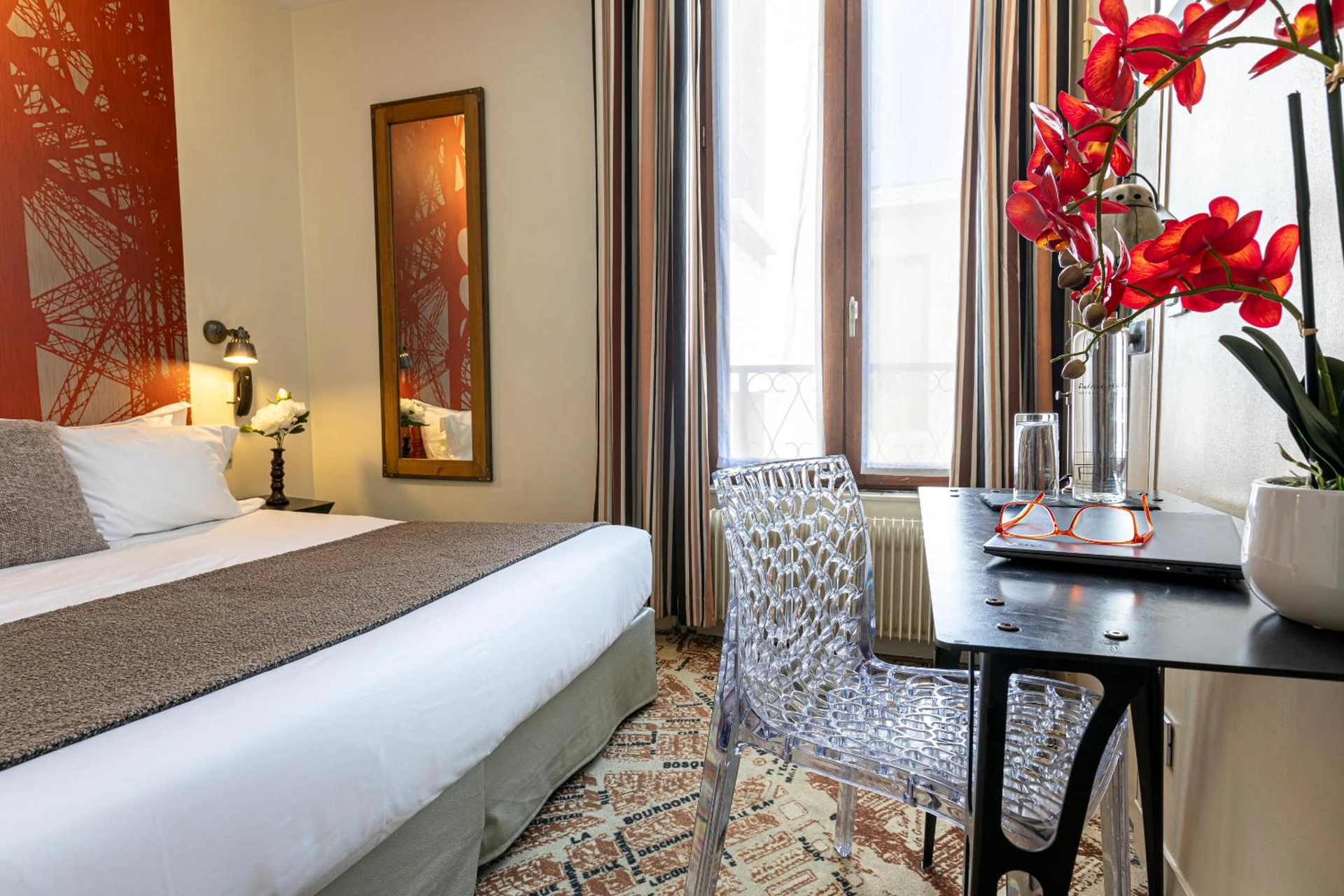 Chambre disponible pour un séminaire d'entreprise à Hotel Alpha Paris Eiffel by Patrick Hayat - Boulogne-Billancourt
