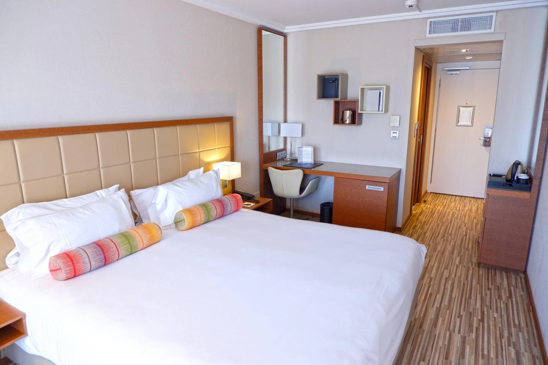 Chambre disponible pour un séminaire d'entreprise à AC Hotel by Marriott Ambassadeur Antibes - Juan Les Pins - Juan-les-Pins