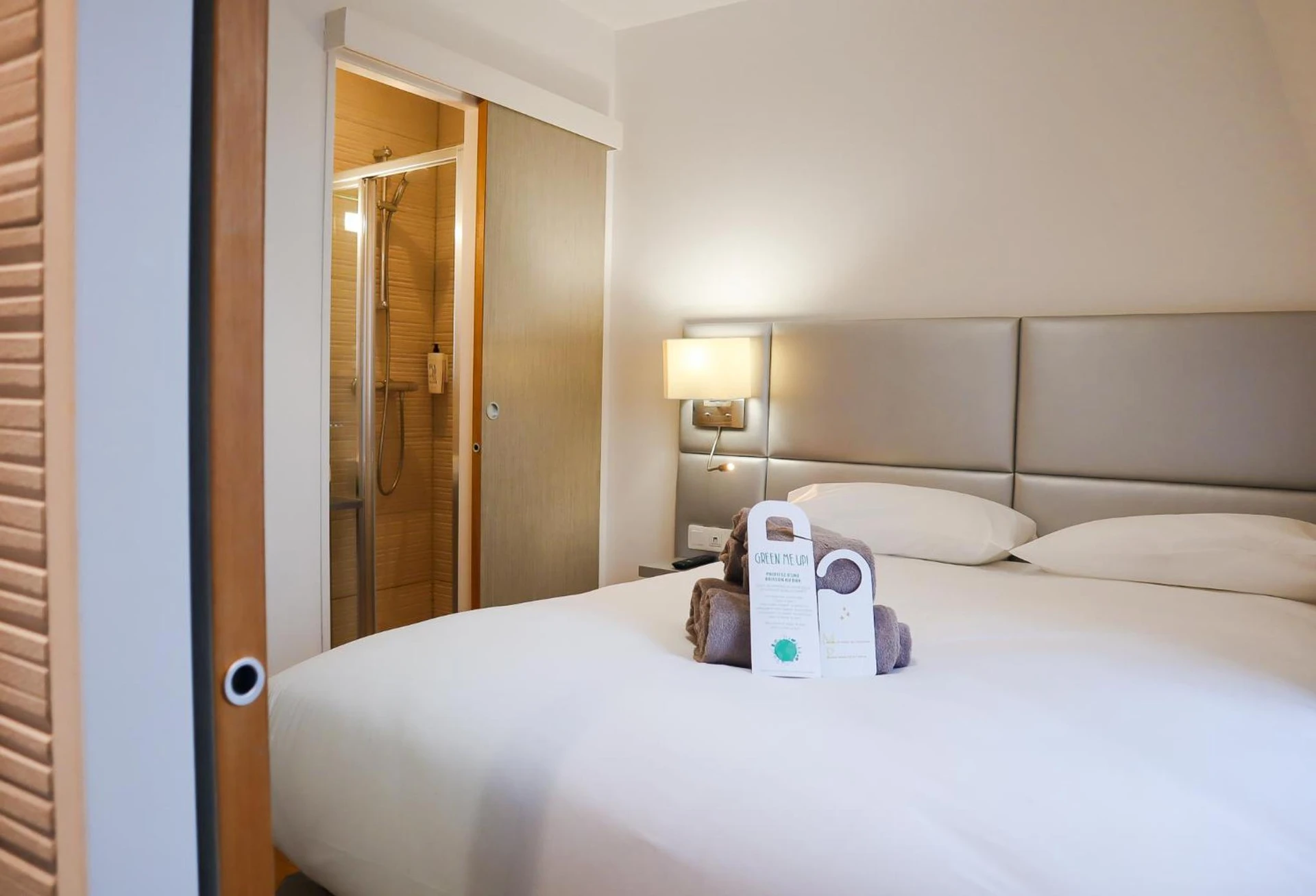 Chambre disponible pour un séminaire d'entreprise à HOTEL AMBASSADEUR - Lille