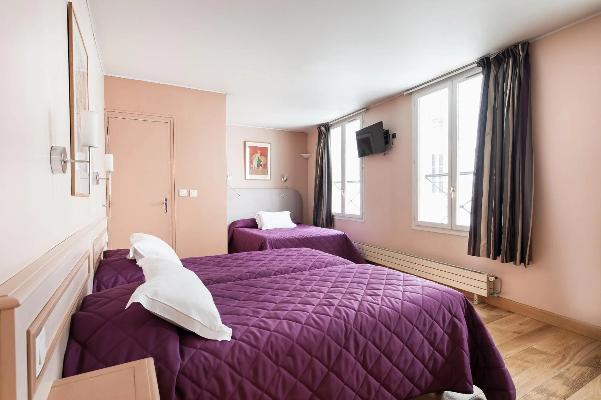 Chambre disponible pour un séminaire d'entreprise à Hotel Americain - Paris