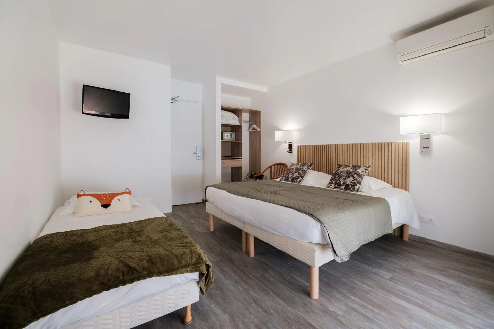 Chambre disponible pour un séminaire d'entreprise à Anglade Hotel - Le Lavandou