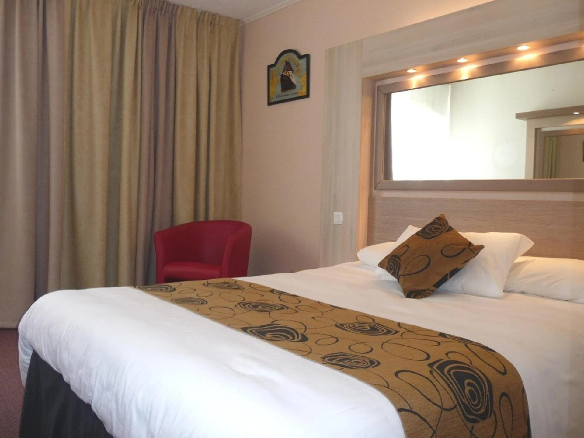 Chambre disponible pour un séminaire d'entreprise à The Originals Boutique, Hôtel Aquilon, Saint-Nazaire - Saint-Nazaire