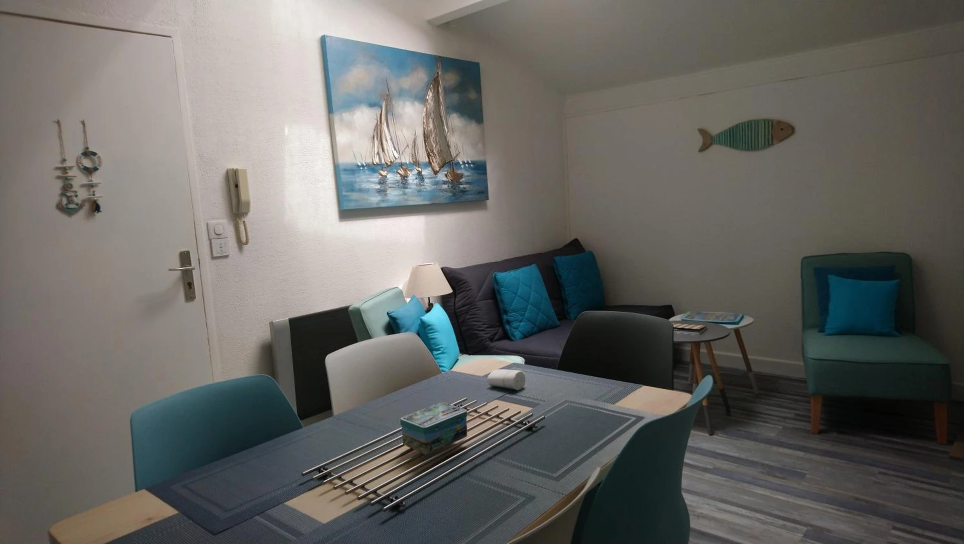 Ambiance de travail pour séminaire d'entreprise à Appartement Arc en Ciel - Châtelaillon-Plage