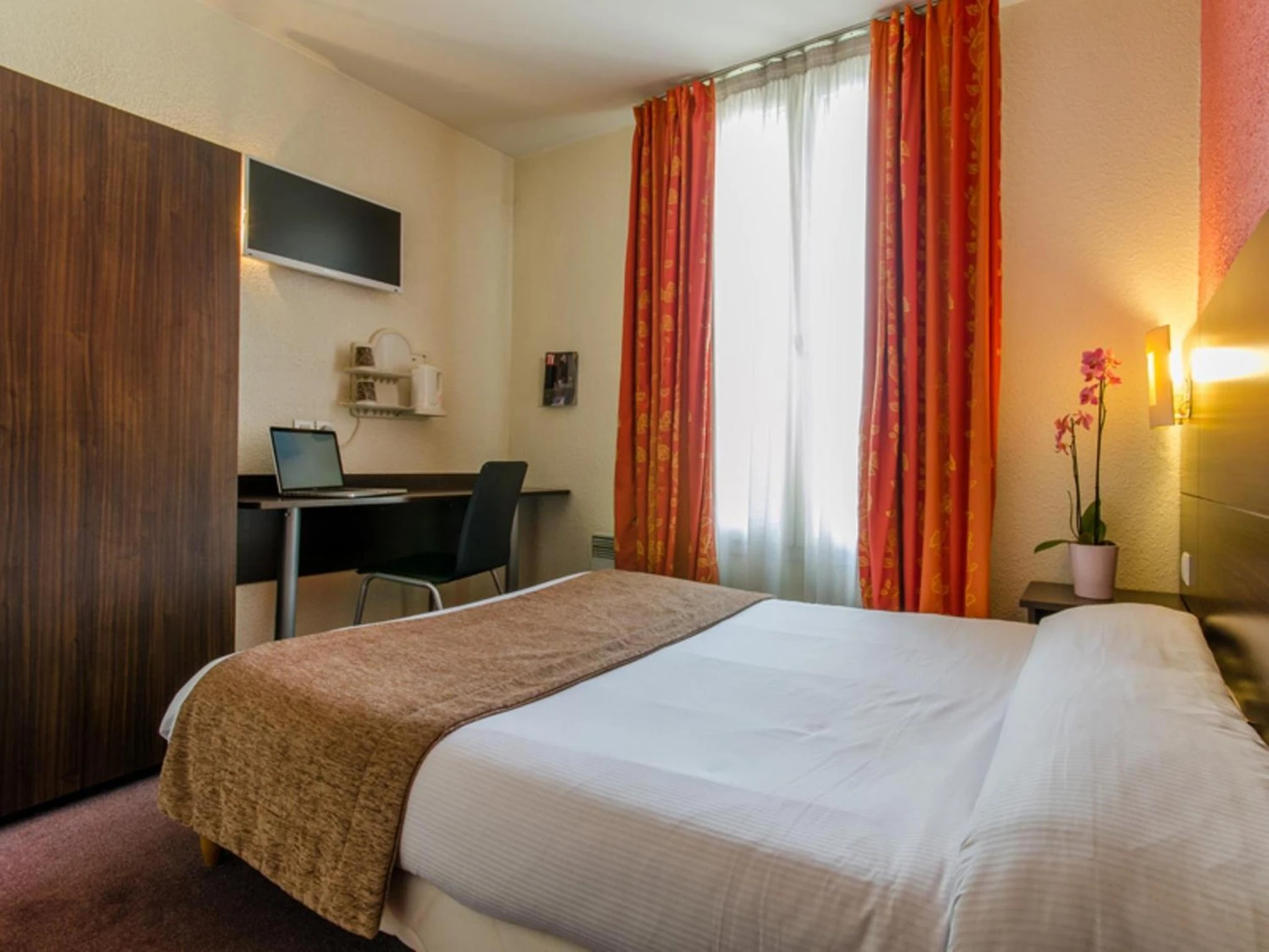 Magnifique chambre pour un séminaire d'entreprise à Hotel Arc Paris Porte d'Orléans - Montrouge