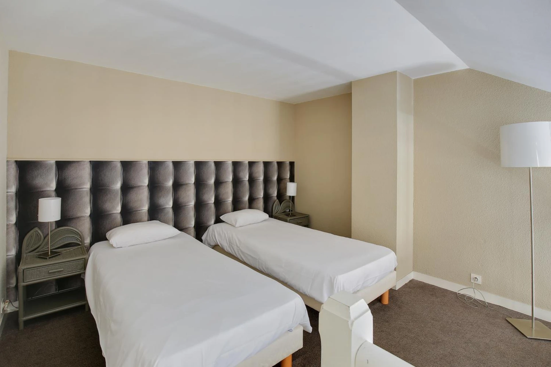 Chambre disponible pour un séminaire d'entreprise à Hôtel Arcadia - Lannion