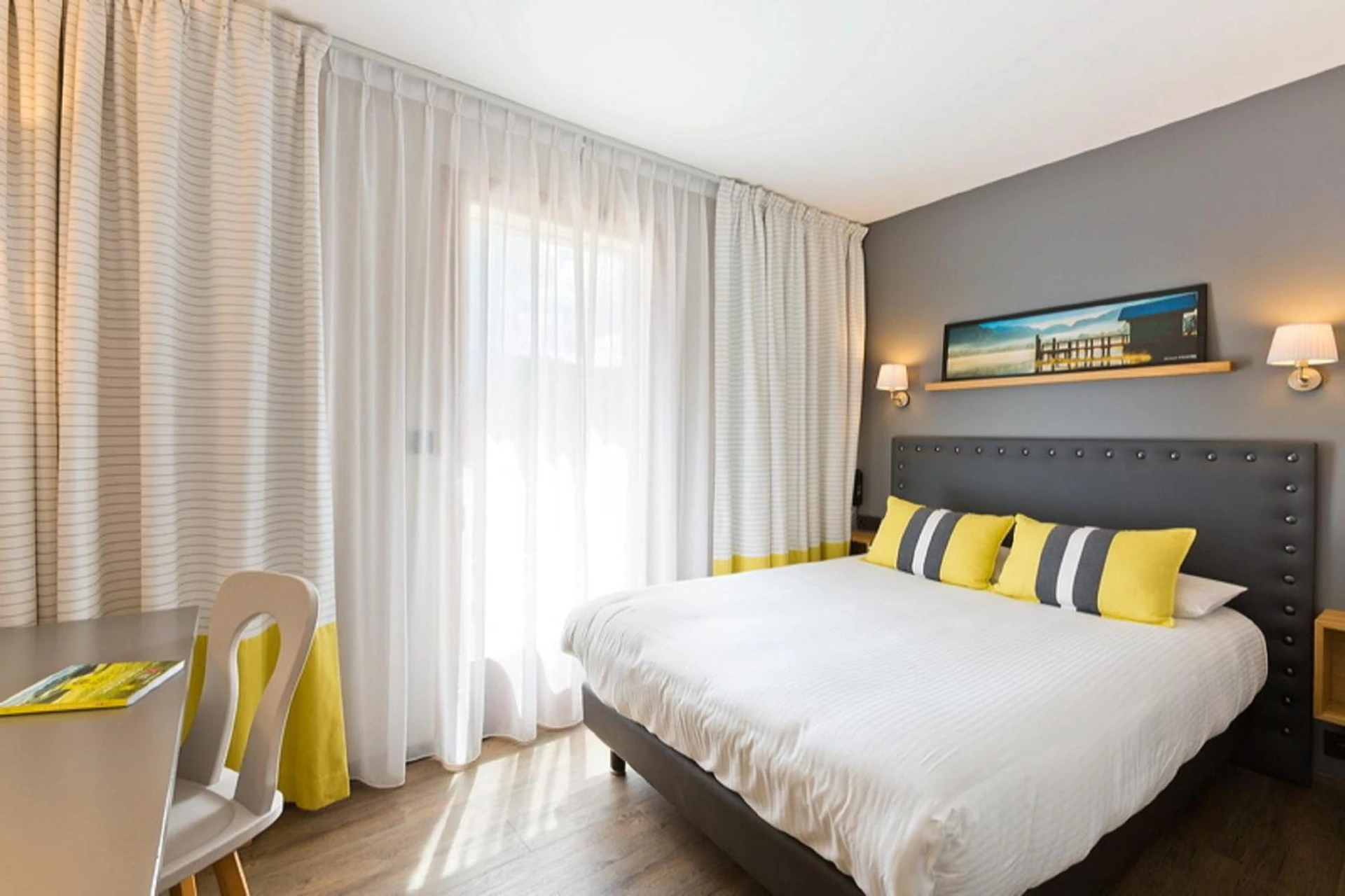 Chambre disponible pour un séminaire d'entreprise à L'Arcalod & Bistrot Jeanne - Lac d'Annecy - Hôtel Restaurant Spa - Doussard