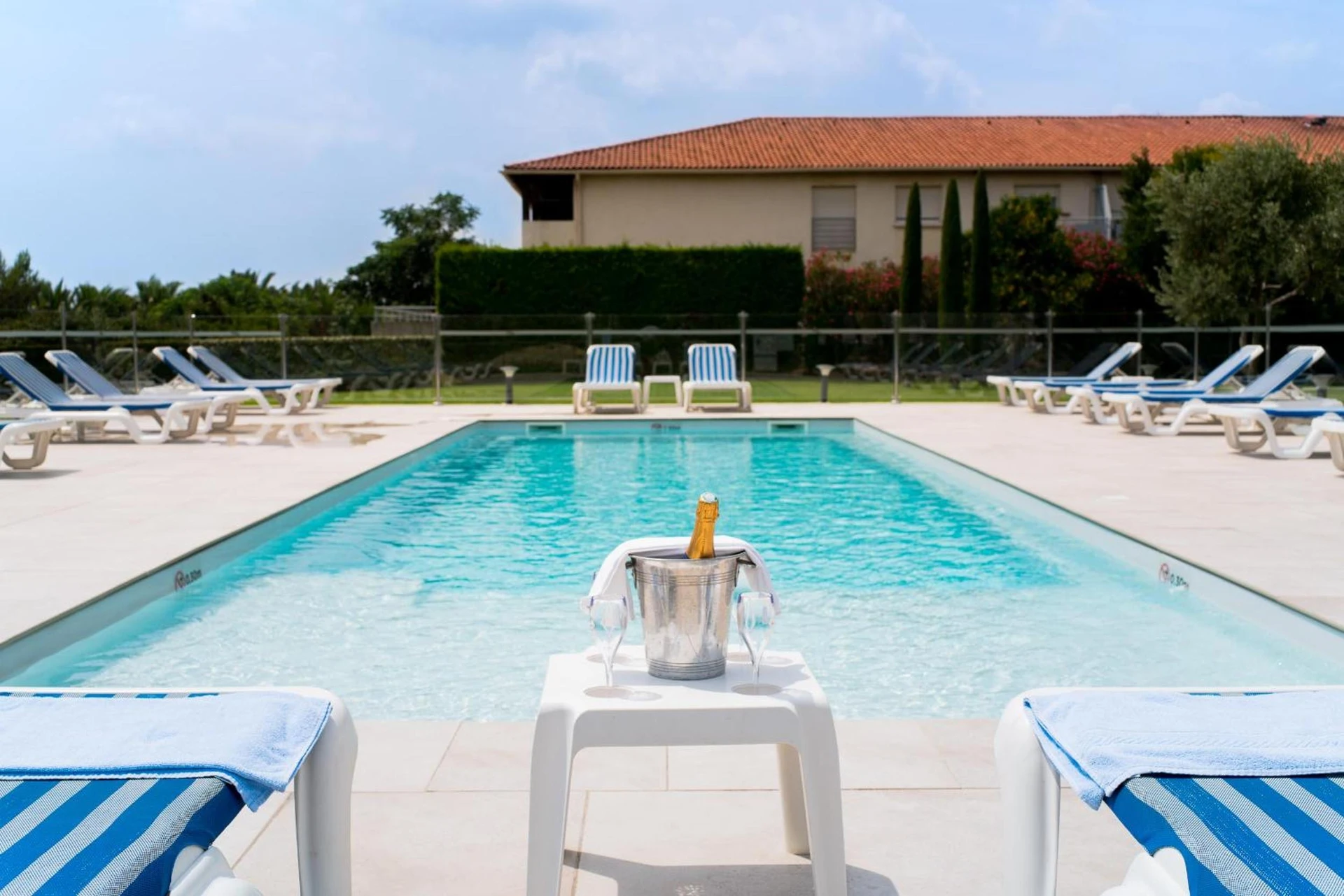 Salle de séminaire à Hôtel Ariane - Organiser un événement professionnel à Fos-sur-Mer