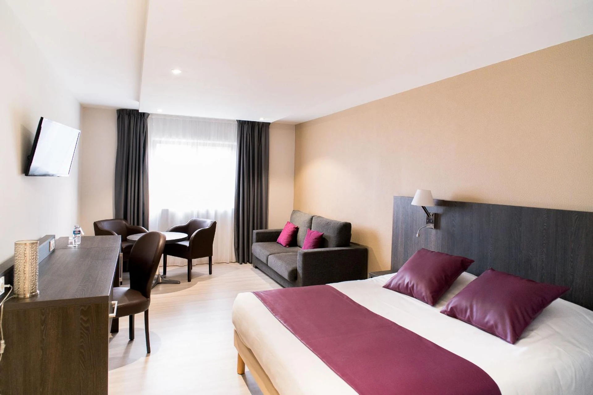 Chambre disponible pour un séminaire d'entreprise à Hôtel Ariane - Fos-sur-Mer