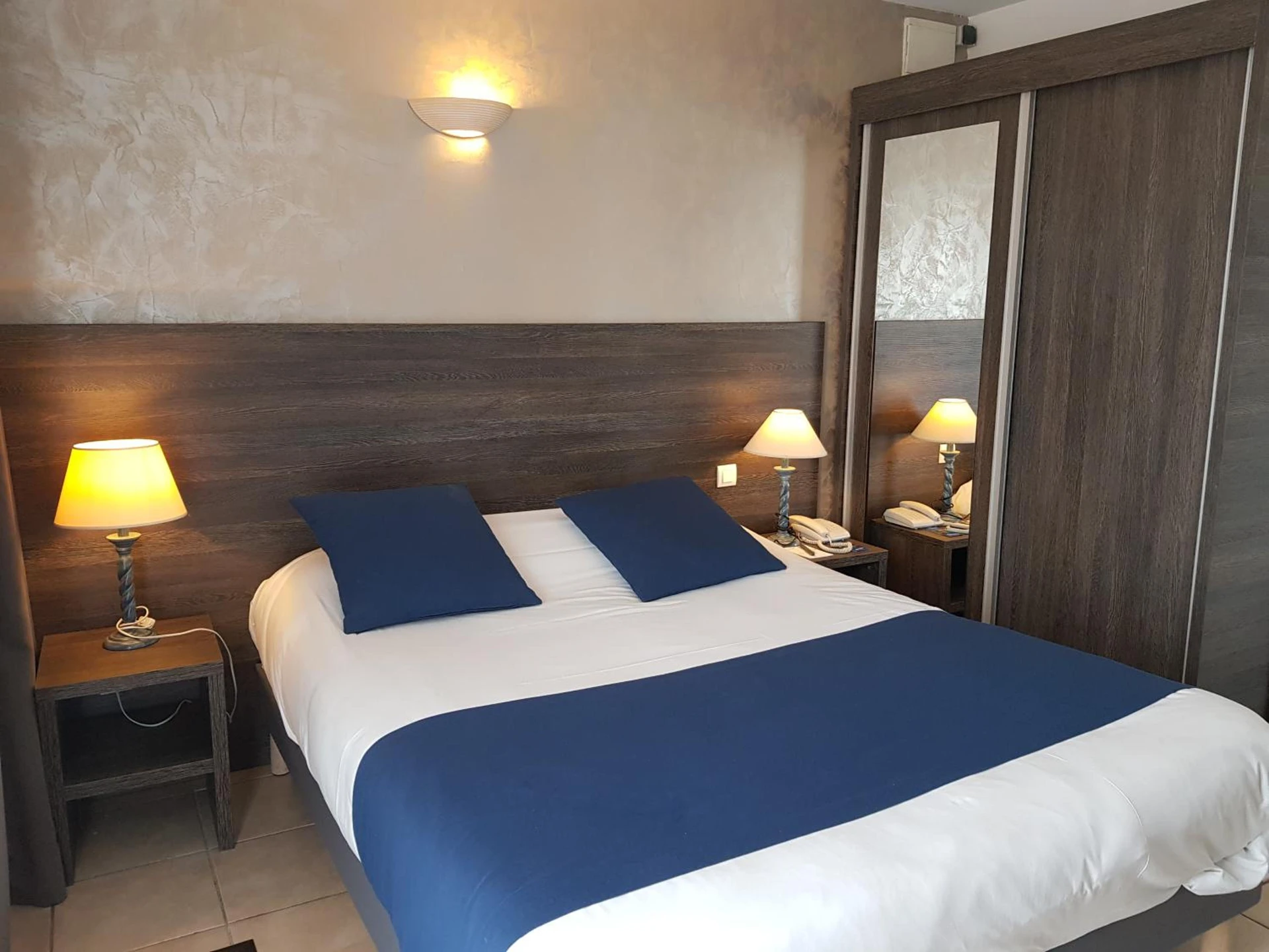 Chambre disponible pour un séminaire d'entreprise à Hôtel Ariane - Istres