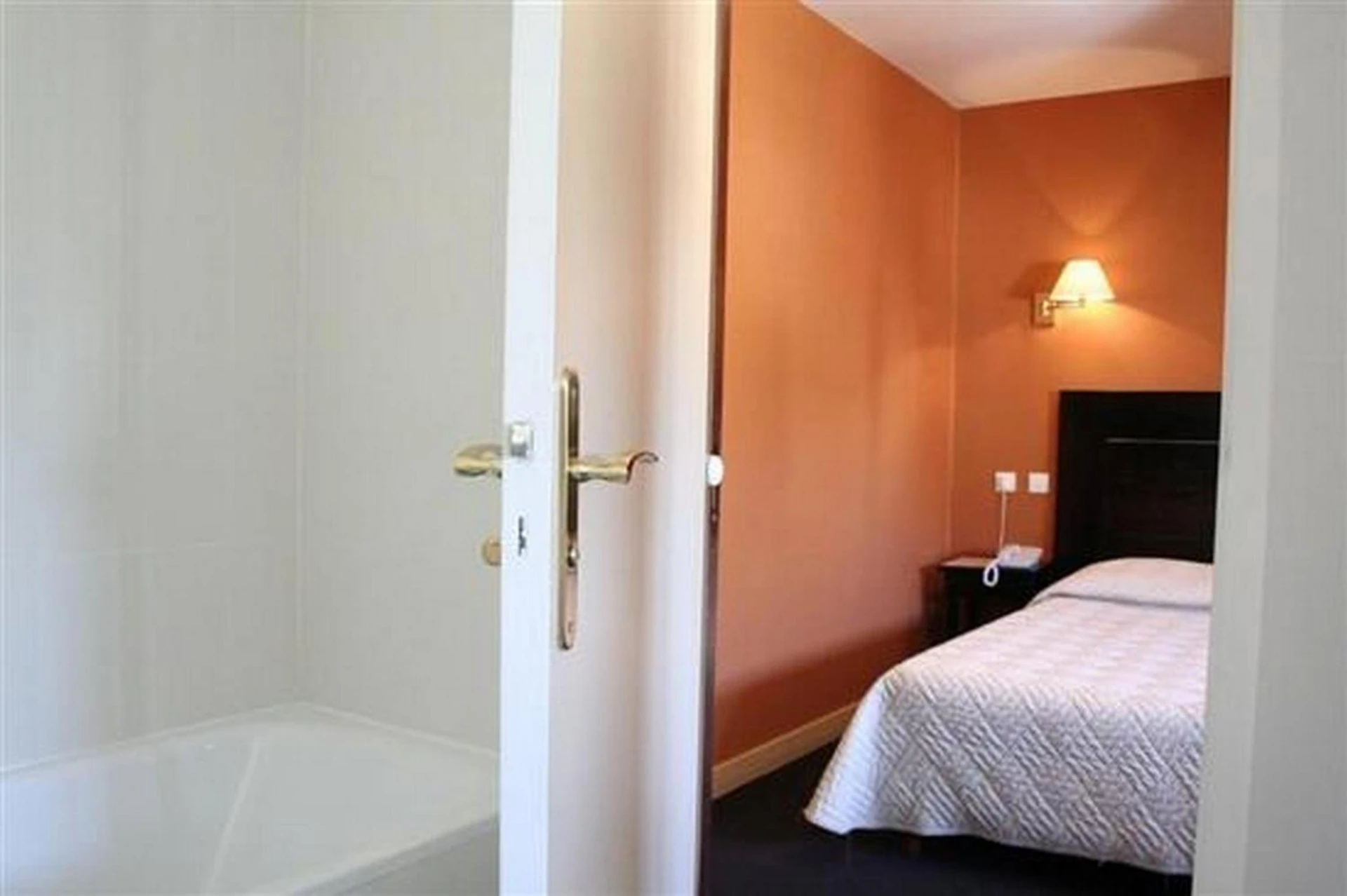 Chambre disponible pour un séminaire d'entreprise à Hôtel Ariane & SPA - Pontorson
