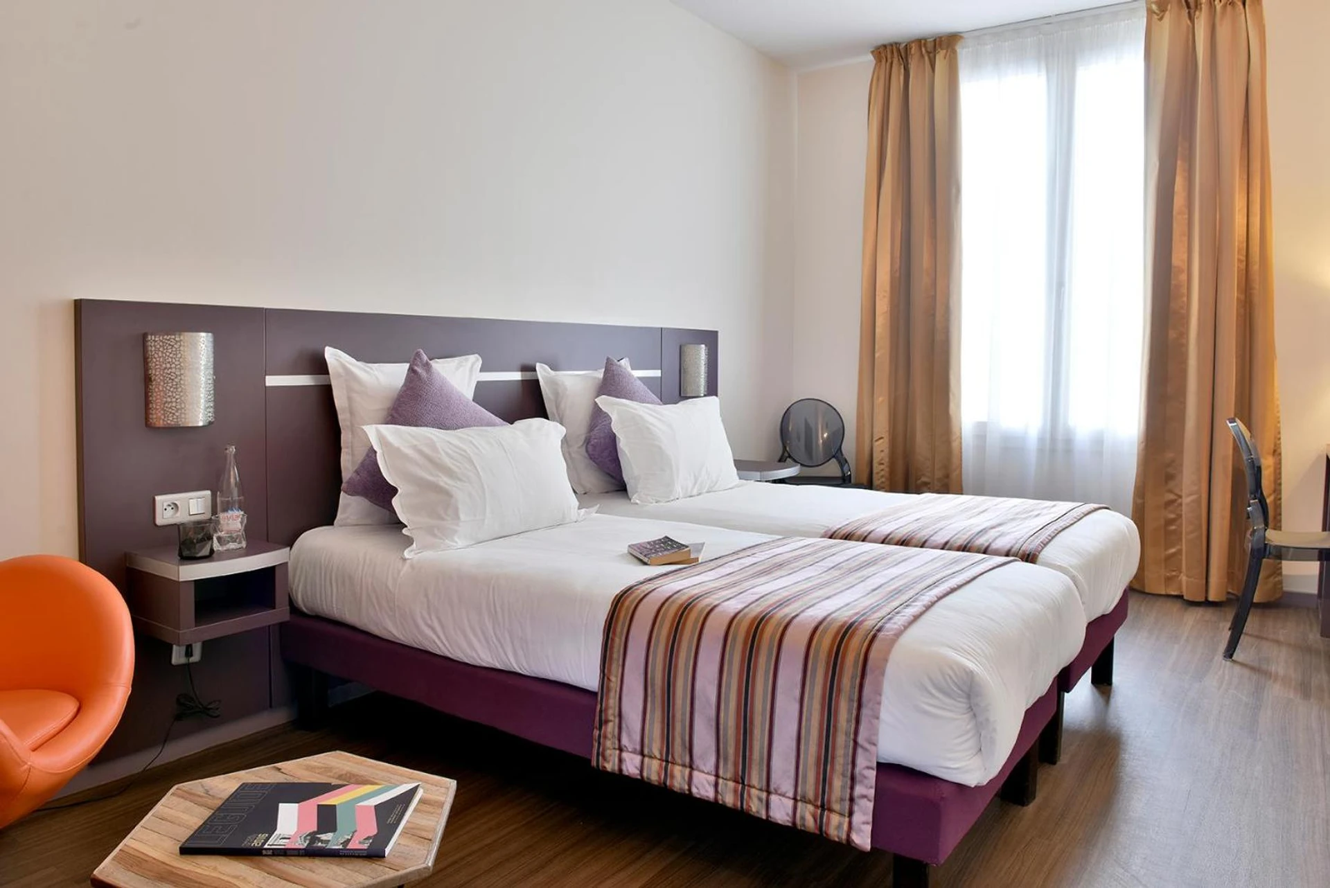 Chambre disponible pour un séminaire d'entreprise à Hôtel Arles Plaza - Arles