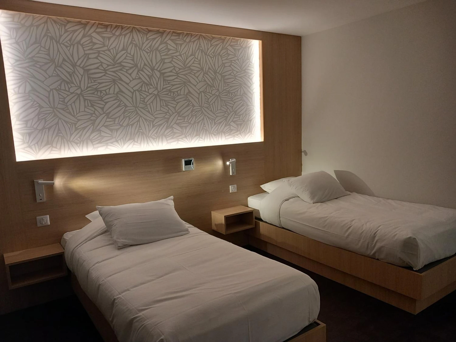 Chambre disponible pour un séminaire d'entreprise à Hôtel Aster Restaurant Aux Arcades - Briey