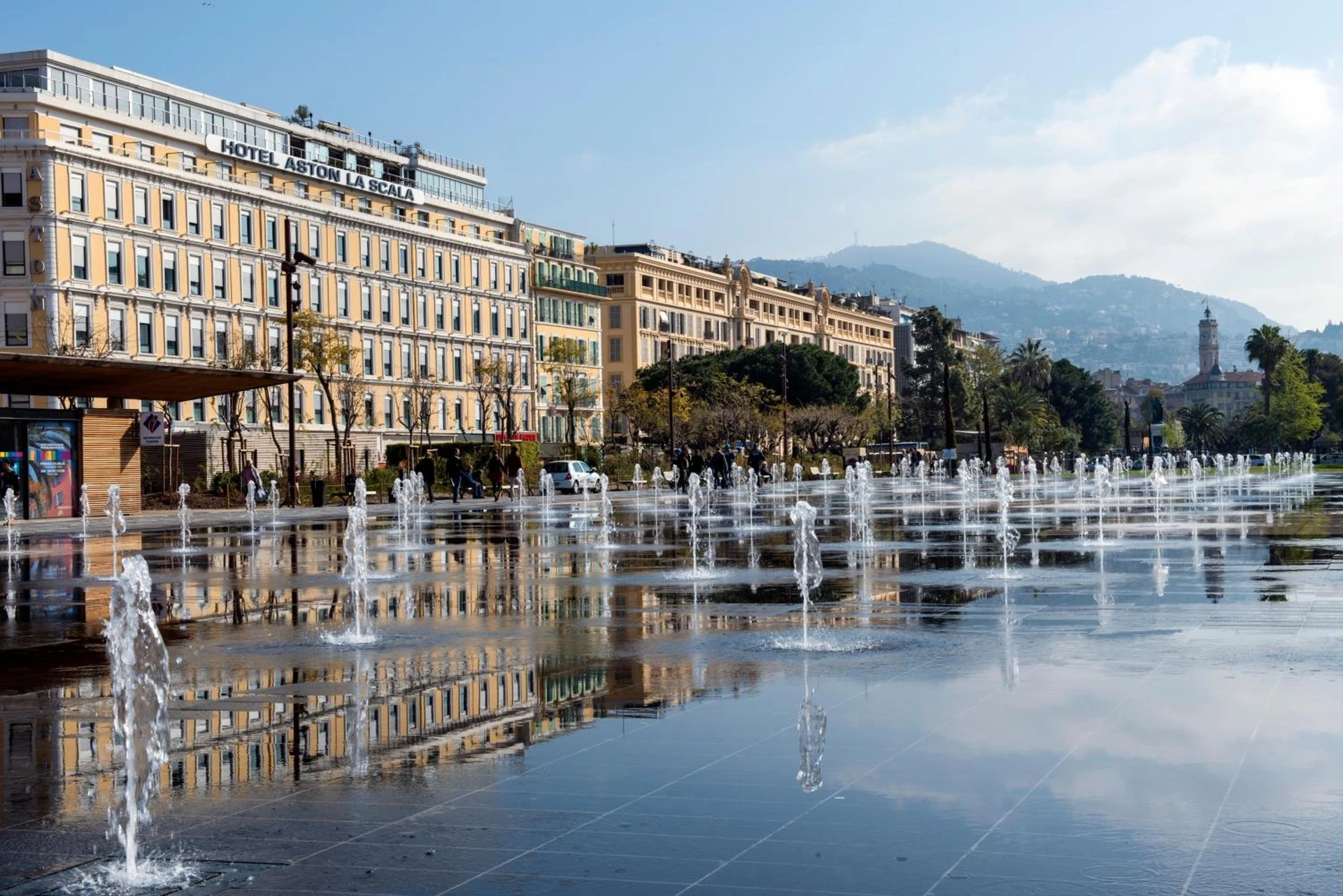 Ambiance de travail pour séminaire d'entreprise à Hotel Aston La Scala - Nice