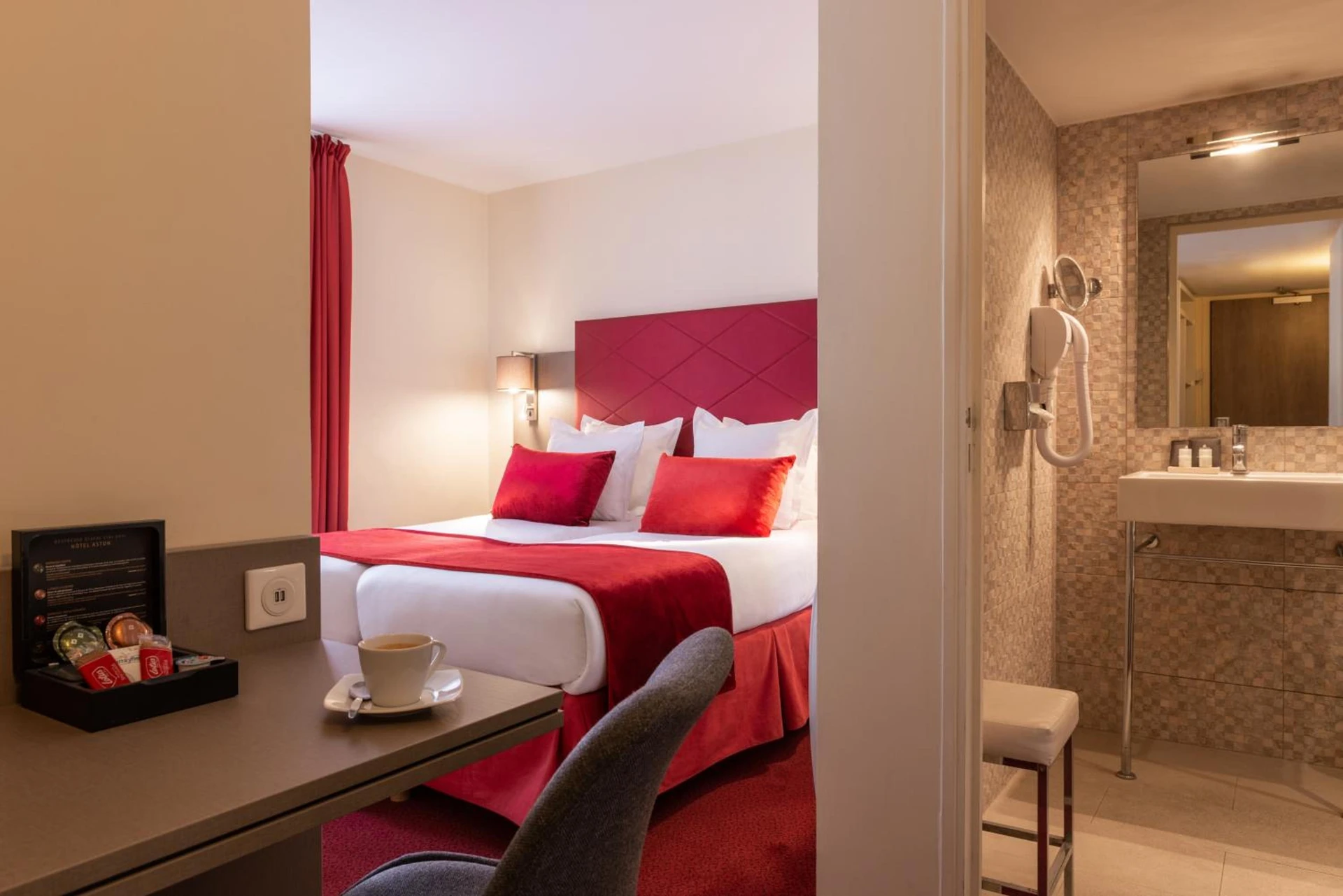 Chambre disponible pour un séminaire d'entreprise à Hôtel Aston Paris - Paris
