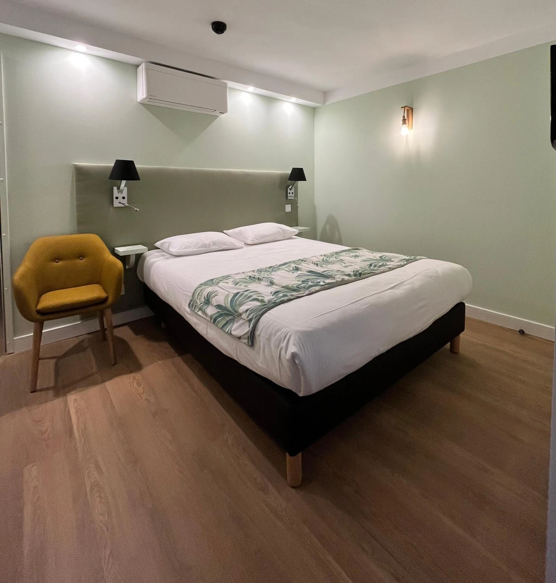 Chambre disponible pour un séminaire d'entreprise à Hôtel Astria - Le Lavandou