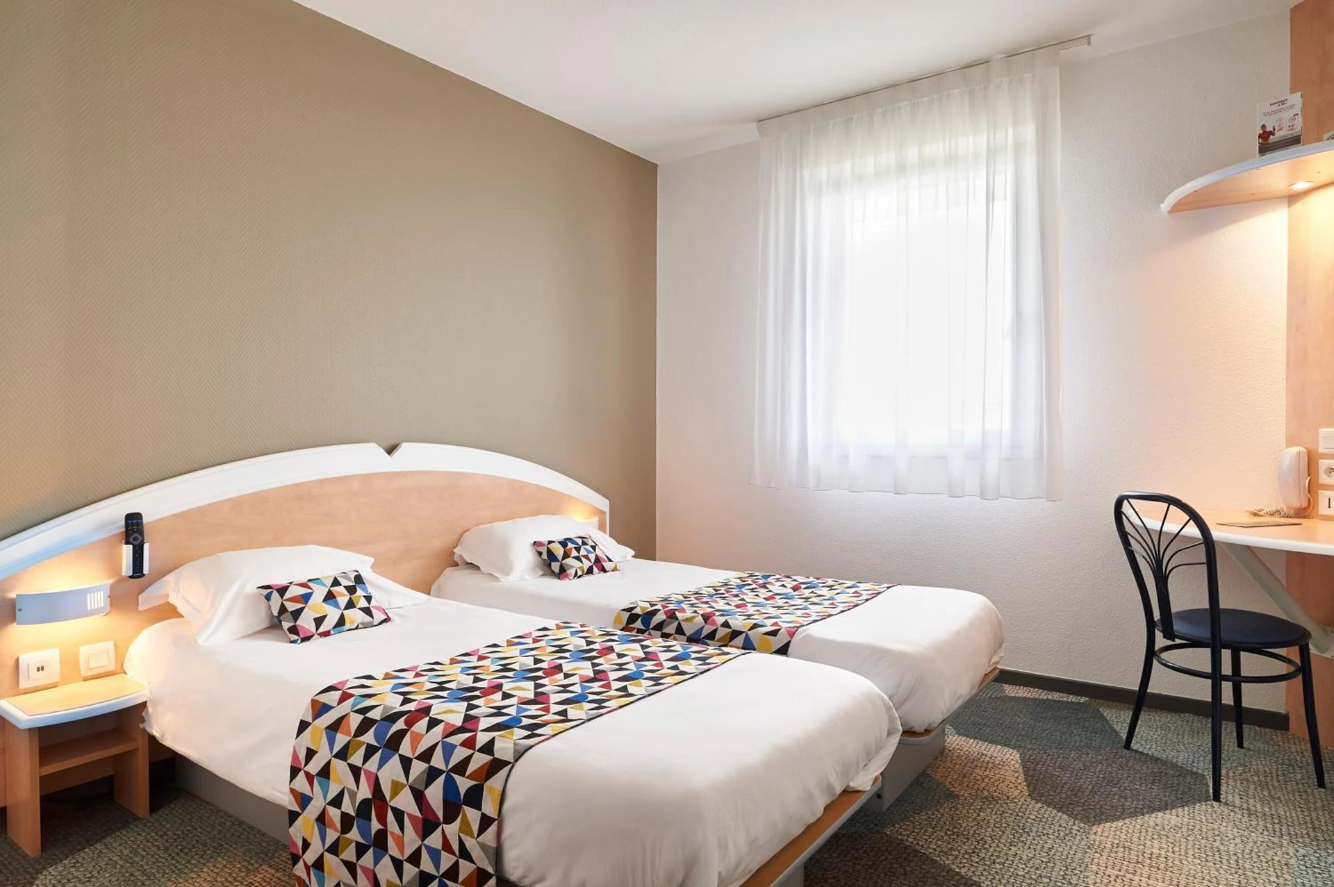 Chambre disponible pour un séminaire d'entreprise à Atena Bordeaux Sud Est Créon - Vélo Friendly - Créon