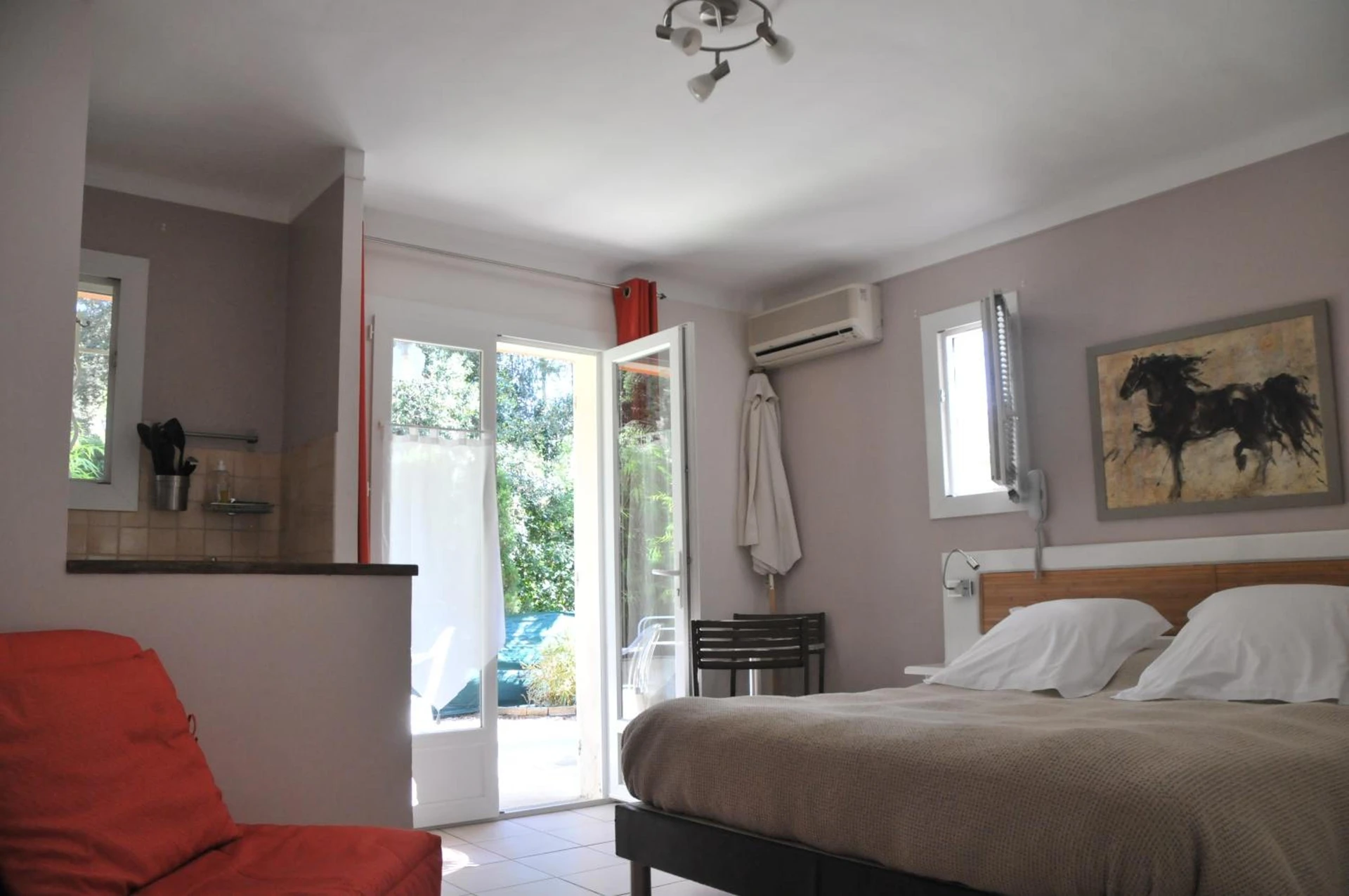 Chambre disponible pour un séminaire d'entreprise à Athéna MOTEL - Saint-Aygulf