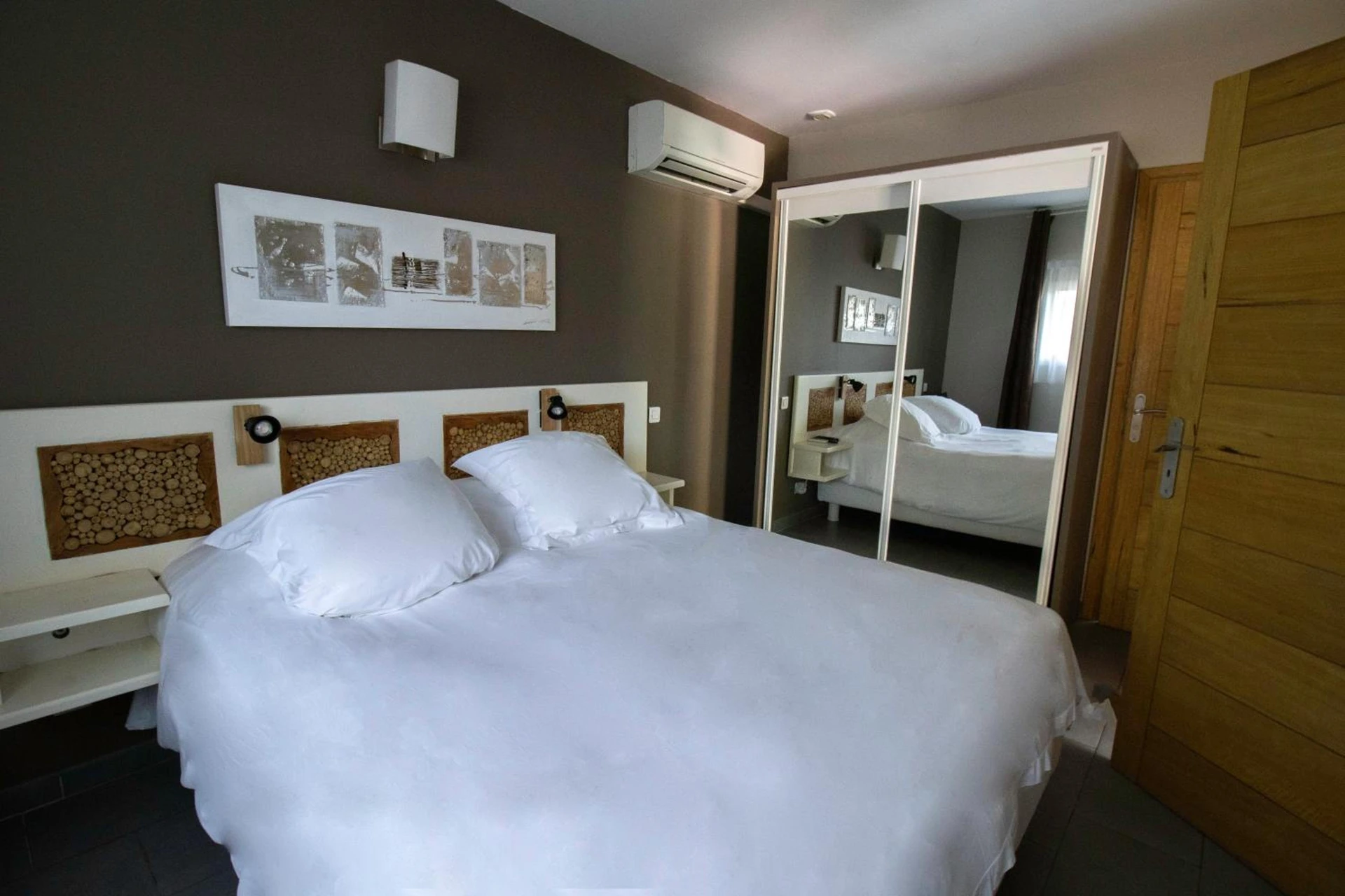 Magnifique chambre pour un séminaire d'entreprise à Athéna MOTEL - Saint-Aygulf