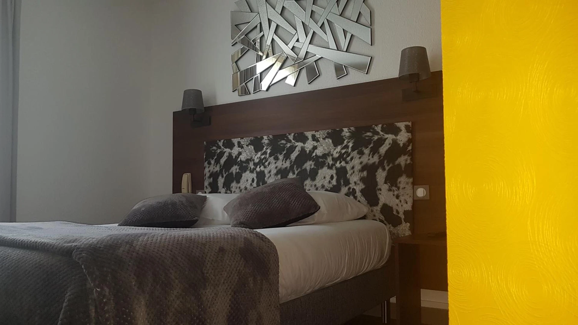 Chambre disponible pour un séminaire d'entreprise à Hotel Atoll - Niort