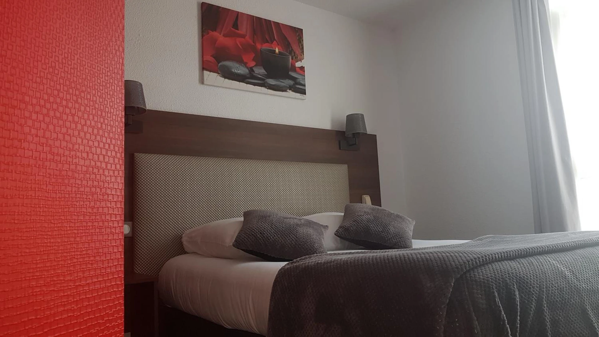 Chambre disponible pour un séminaire d'entreprise à Hotel Atoll - Niort