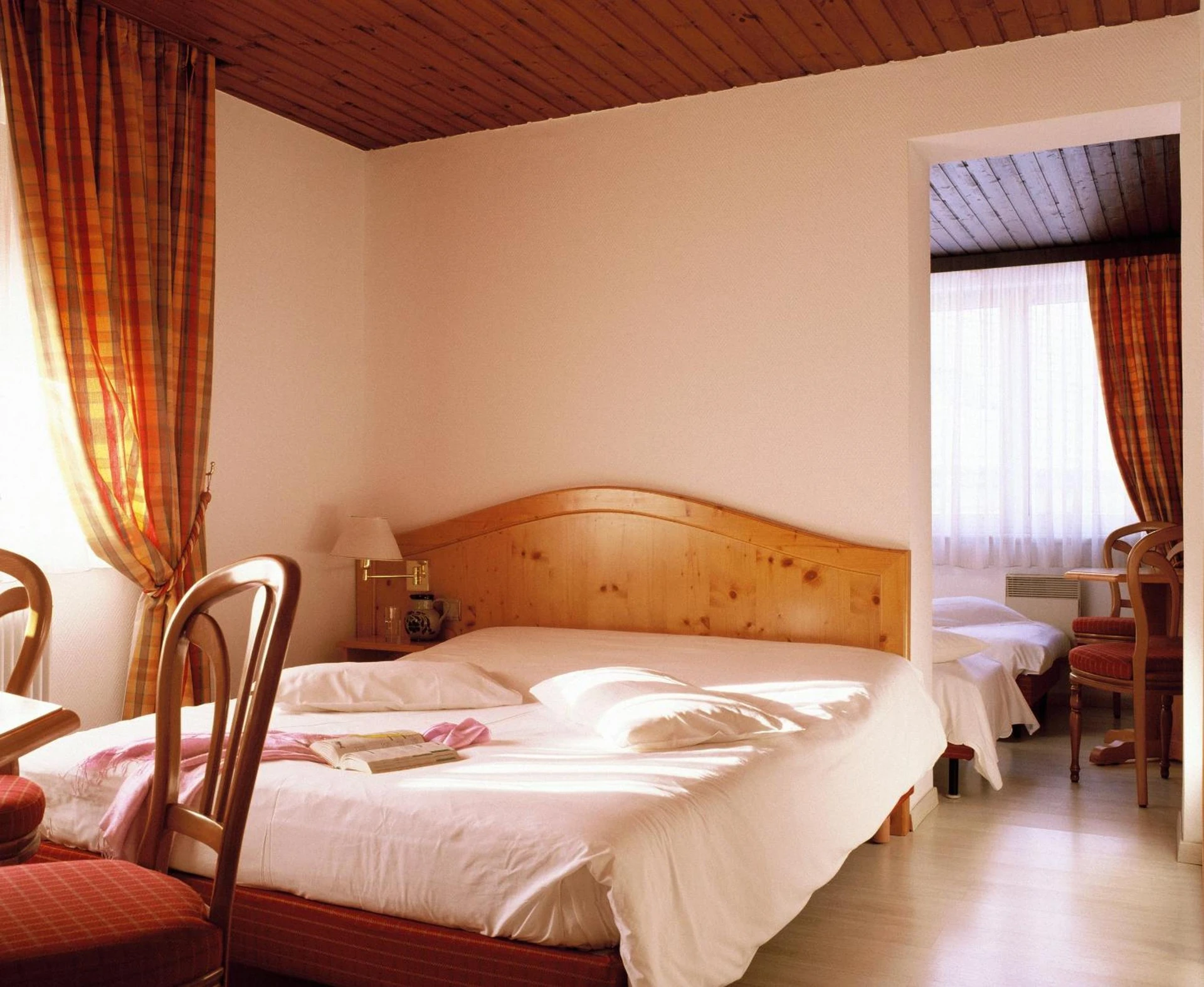 Chambre disponible pour un séminaire d'entreprise à Logis Hostellerie Motel Au Bois Le Sire - Orbey
