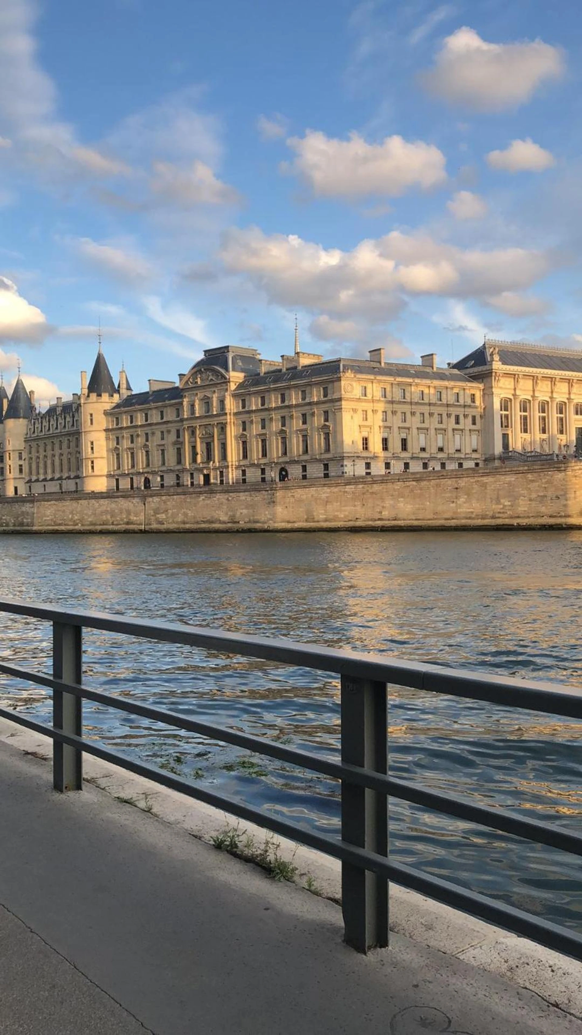 Organiser un séminaire d'entreprise : HOTEL AU COEUR DES ARTS ET METIERS à paris-3e-arrondissement