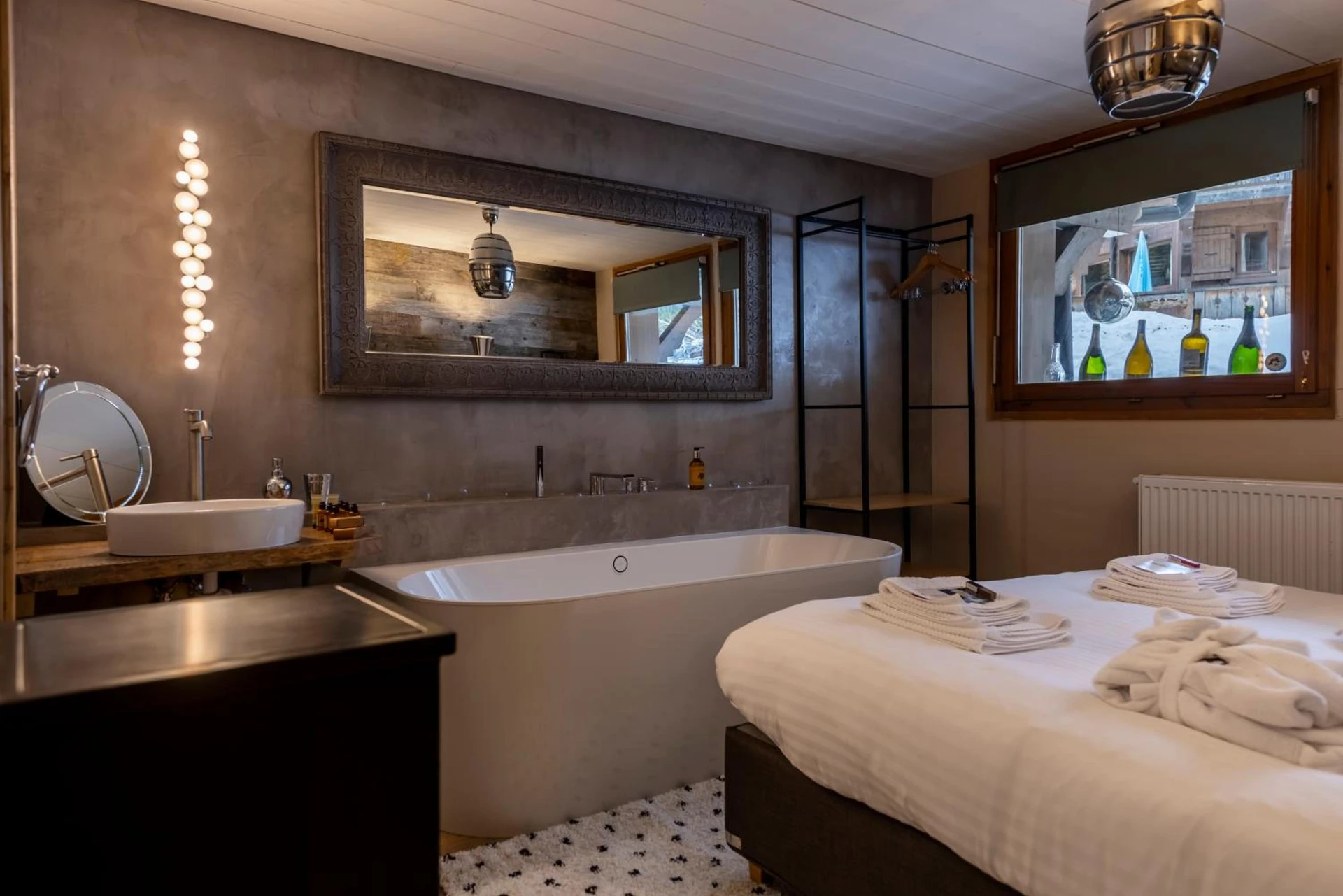 Magnifique chambre pour un séminaire d'entreprise à Hôtel et Chalet Au Coin Du Feu Chilly Powder - Cannes