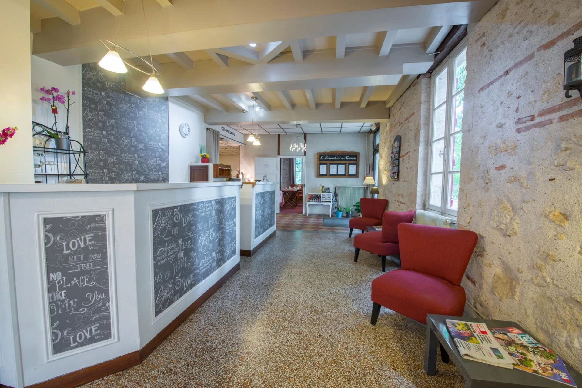 Organiser un séminaire d'entreprise : Logis Hotels - Au Colombier du Touron à brax