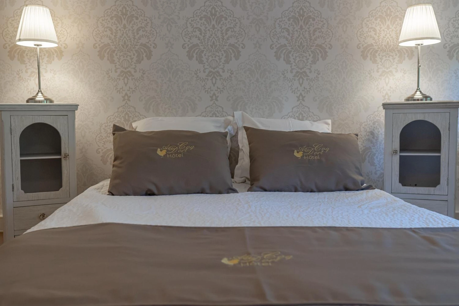 Chambre disponible pour un séminaire d'entreprise à Hôtel Au Coq Dort Spa - Châtillon-sur-Chalaronne